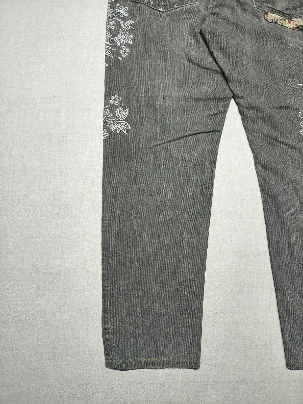 Japanese Brand CRAZY EMBROIDERY ALL OVER LUCKY KOI FISH JEANS 🐟🇯🇵(015) Size US 36 / EU 52 - 10 Thumbnail