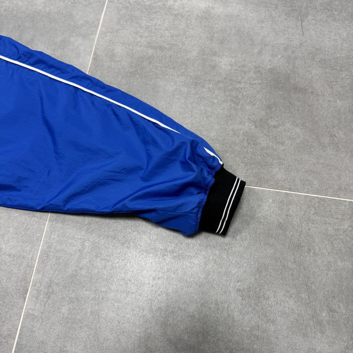 Nike × Vintage Vintage Nike Team Embroidered Logo Swoosh Track Jacket Size US L / EU 52-54 / 3 - 9 Thumbnail