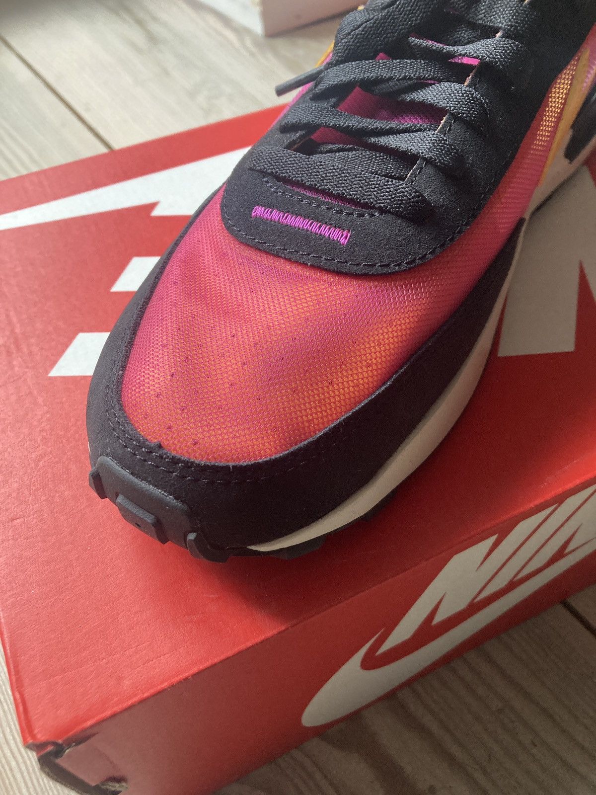 Nike Fuchsia/University Gold 10.5 US Size US 10.5 / EU 43-44 - 3 Thumbnail