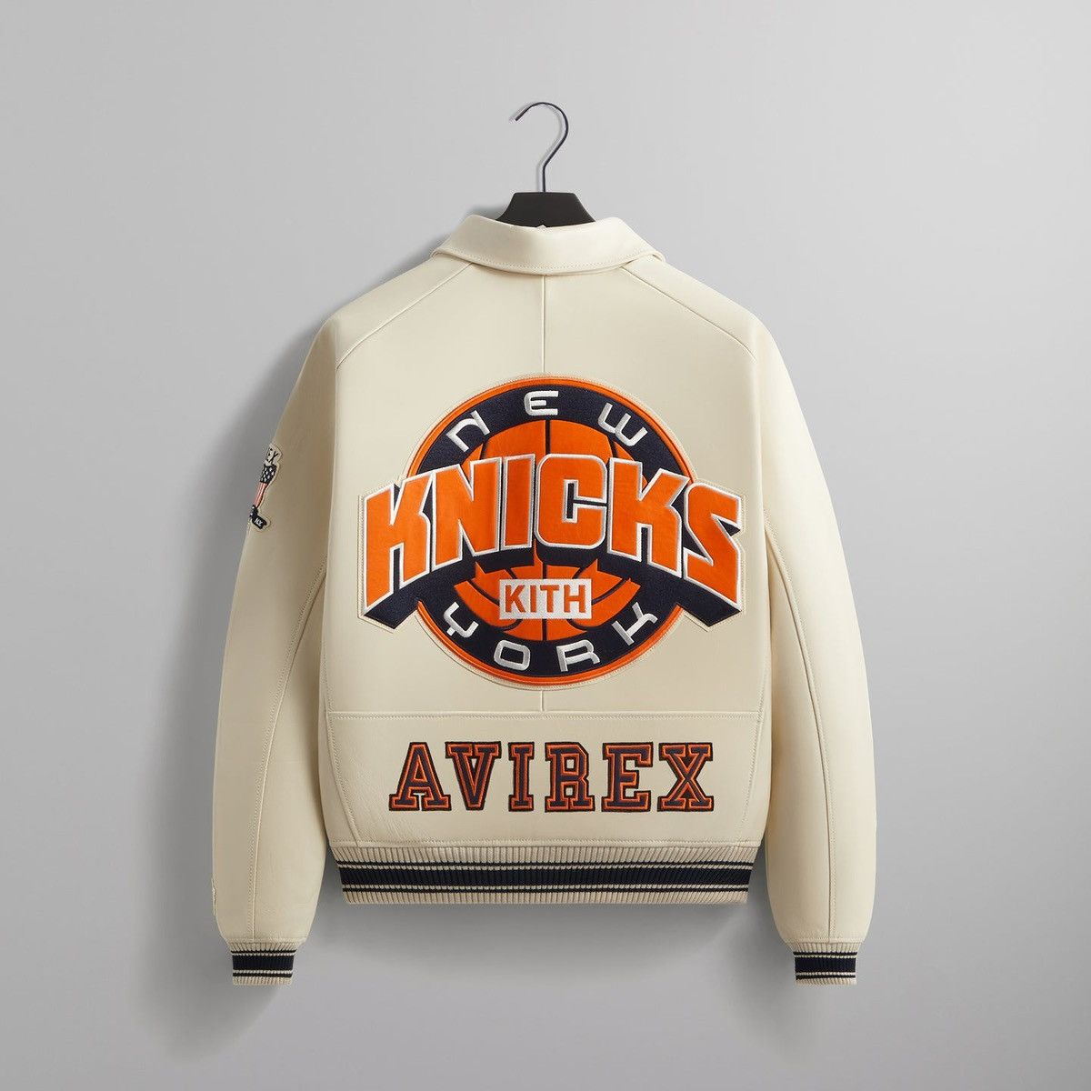Avirex × Kith Kith & AVIREX for the New York Knicks Icon Jacket Size XL Size US XL / EU 56 / 4 - 6 Thumbnail