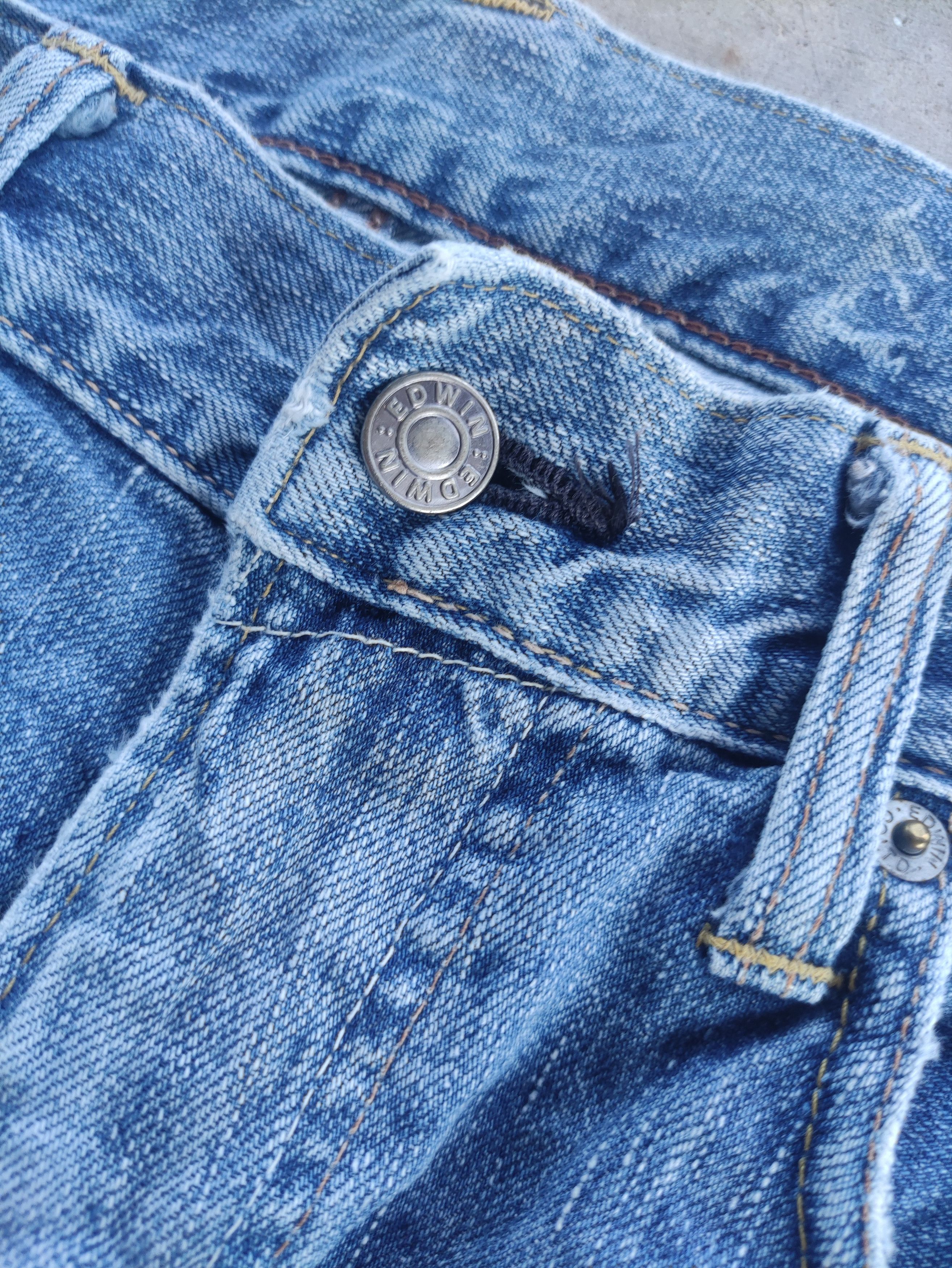 Edwin Vintage Edwin 503 Japan Distressed Faded Denim Jean Size US 34 / EU 50 - 6 Thumbnail