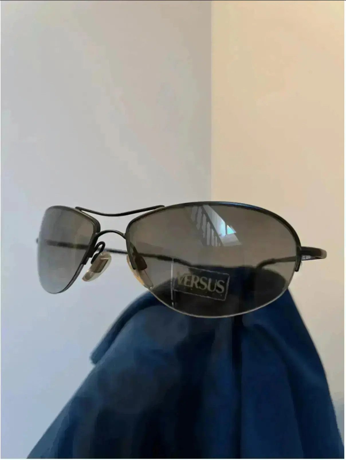 Versace × Versus Versace × Vintage VERSACE Sunglasses Versus Rimless Wrap Shield Sport 90s Size ONE SIZE - 1 Thumbnail