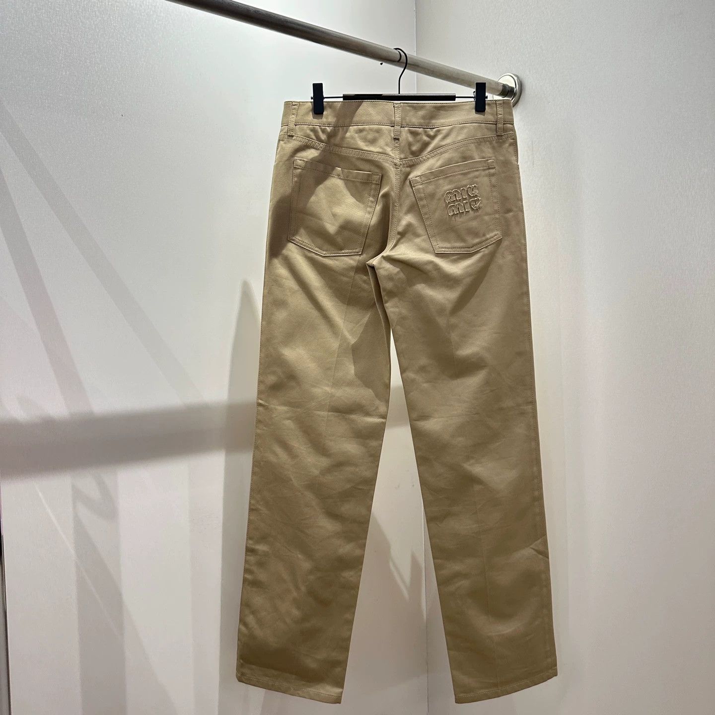 Miu Miu MIU MIU khaki embroidered slogan cargo pants 36 Size US 36 / EU 52 - 1 Thumbnail