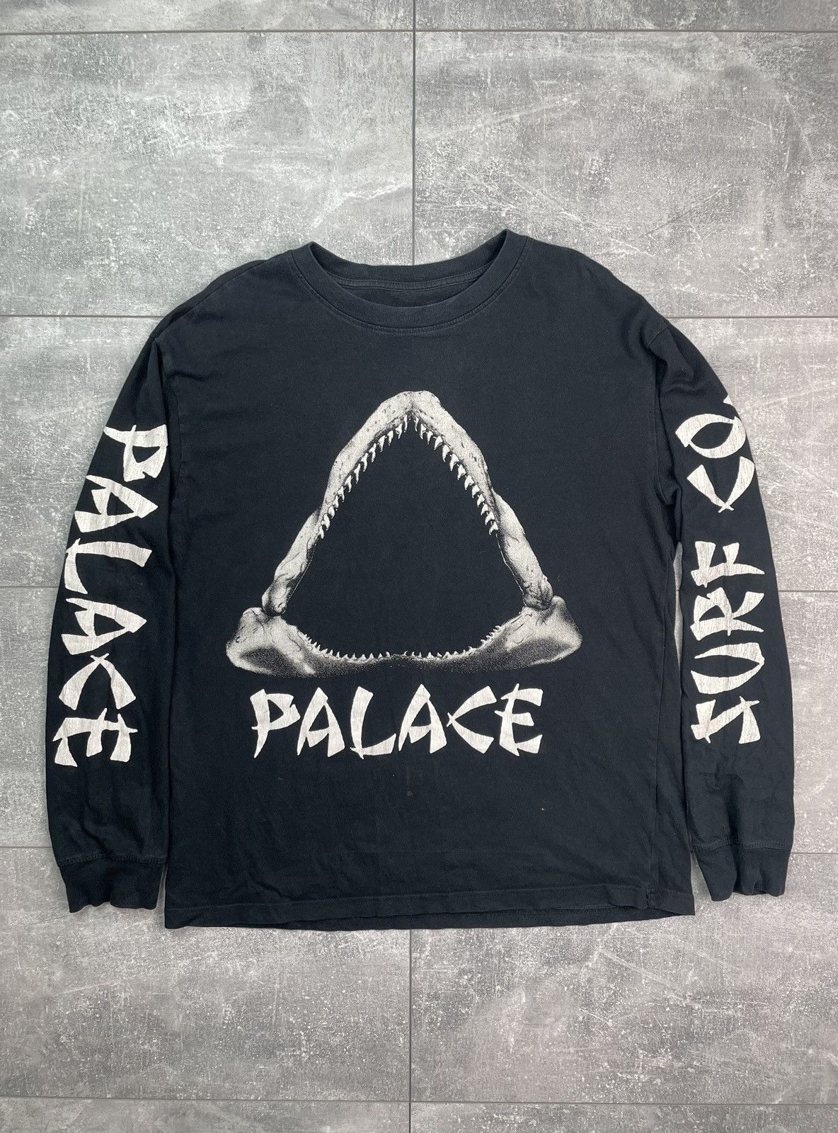 Palace Palace Surf Co Jaws long sleeve Size US M / EU 48-50 / 2 - 1 Thumbnail