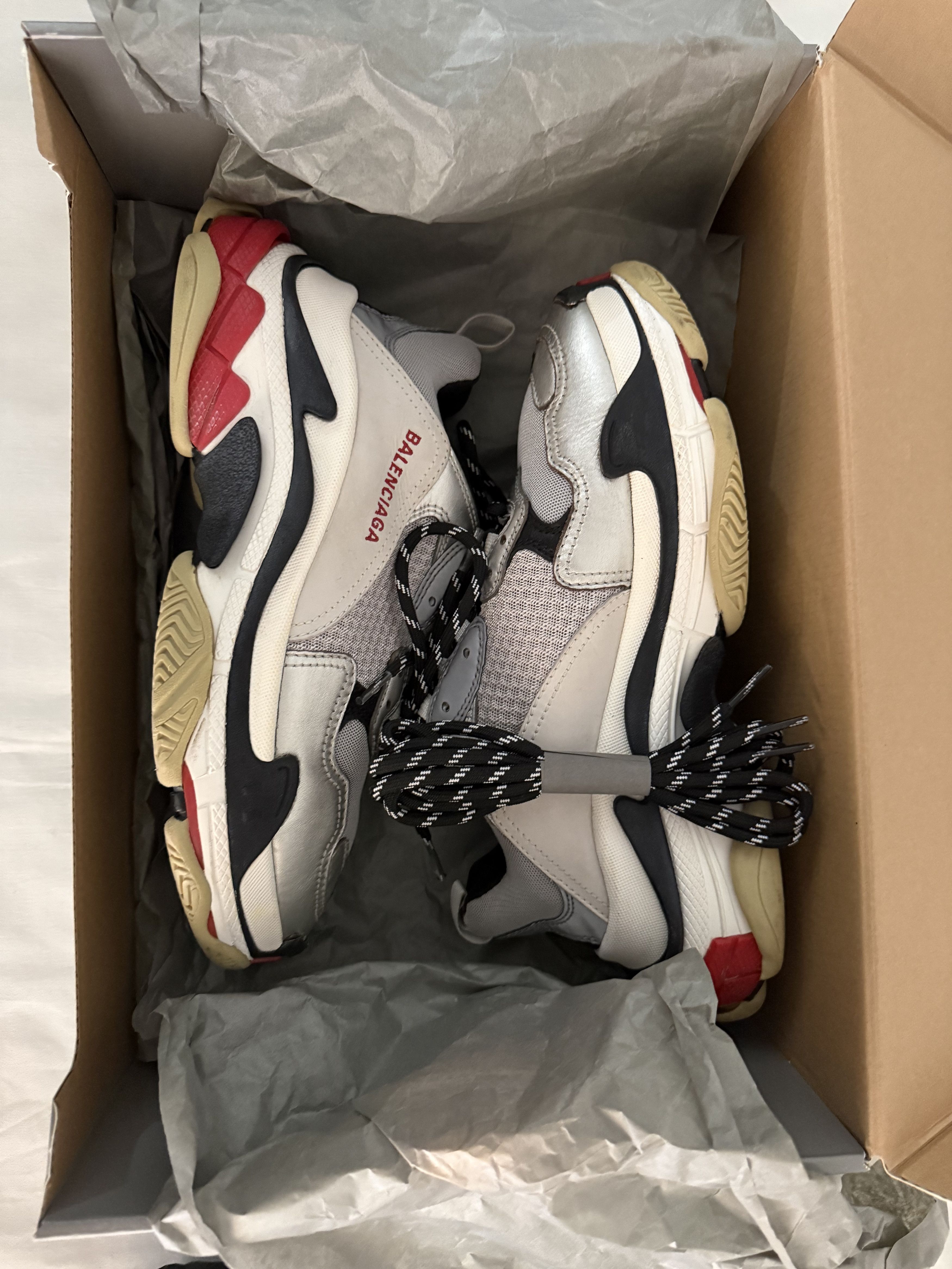 Balenciaga Balenciaga Triple S Sneakers Size US 8 / EU 41 - 1 Thumbnail
