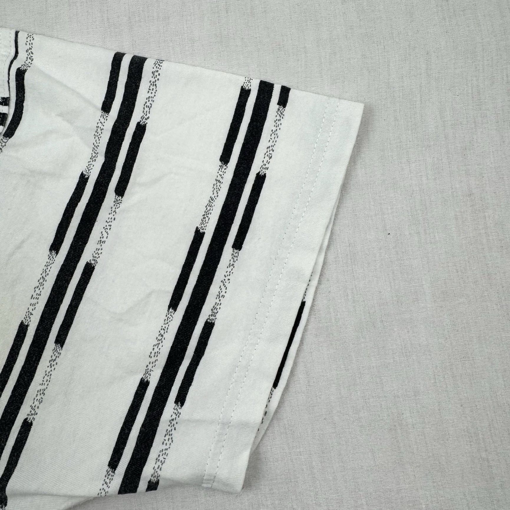 Vintage VINTAGE Le Tigre Shirt Adult XL Striped Henley Neck Short Sleeve White Cotton 80s Hipster Mens Size US XL / EU 56 / 4 - 6 Thumbnail
