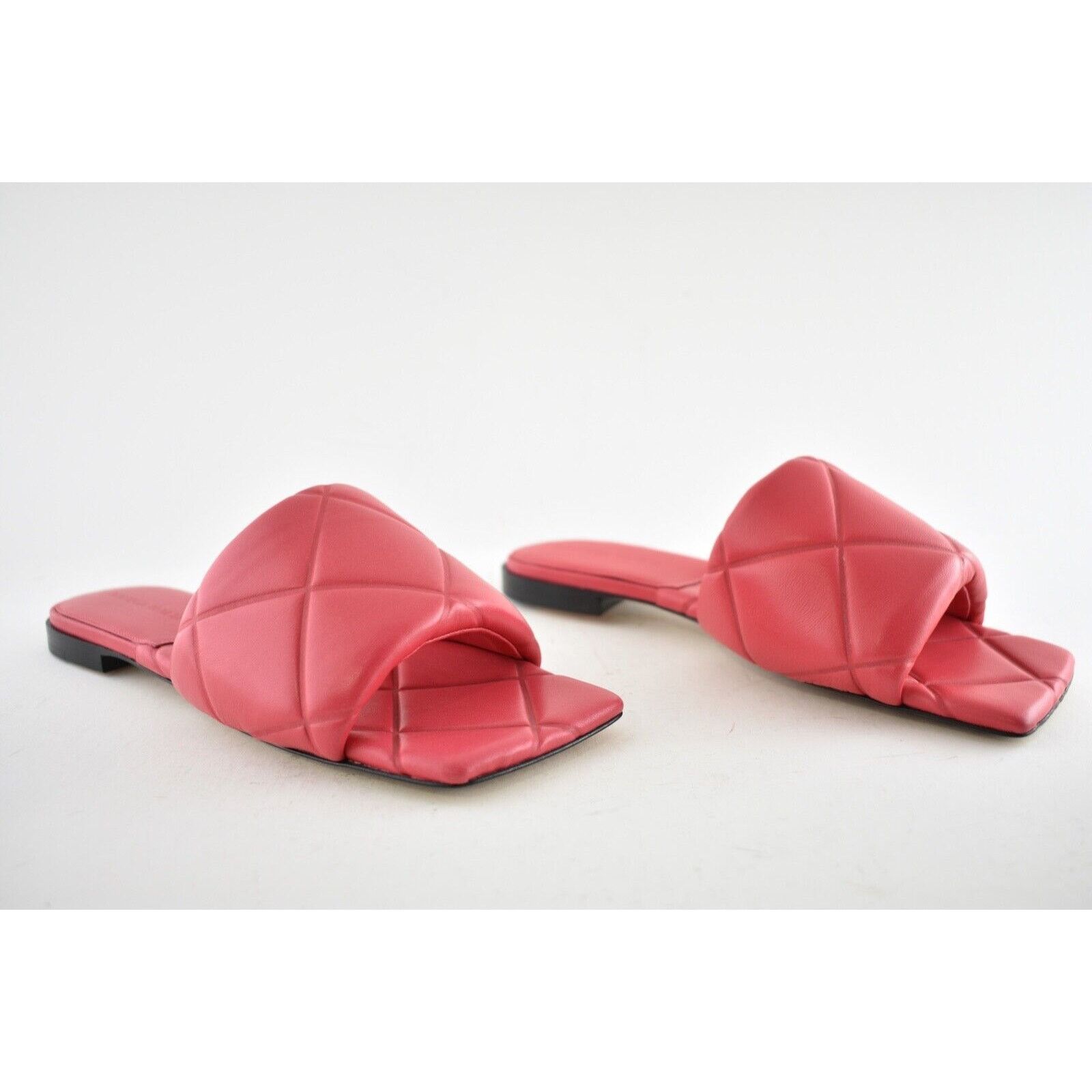 Bottega Veneta Bottega Veneta BV Lido Lollipop Pink Padded Leather Quilted Size US 7 / IT 37 - 4 Thumbnail