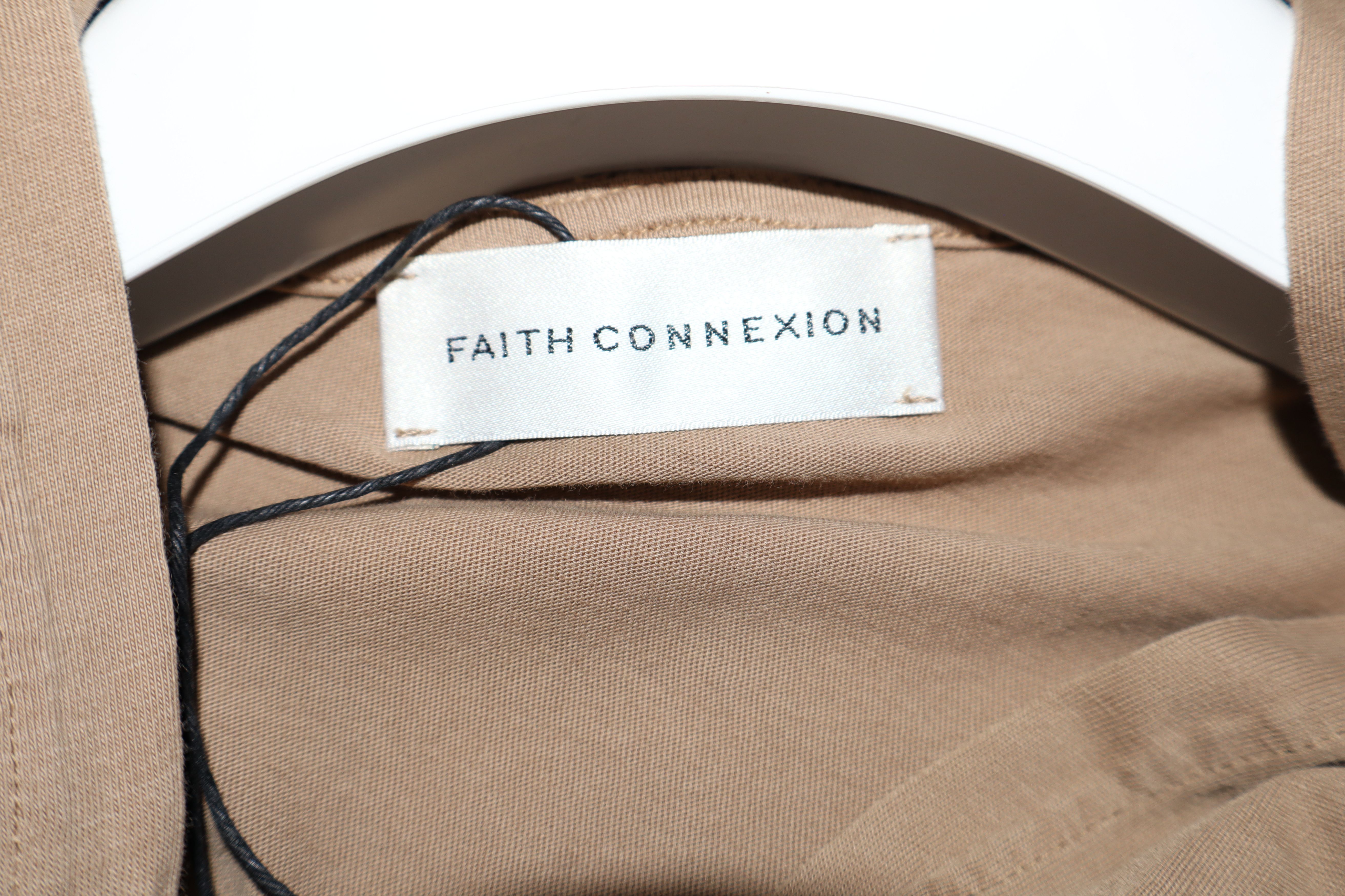 Faith Connexion fitted hooded t-shirt Size US L / EU 52-54 / 3 - 8 Thumbnail