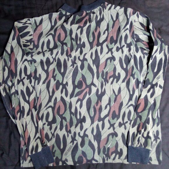Other Vintage Jim Teeny Shadow Camo Pocket Long Sleeve T-Shirt Size US L / EU 52-54 / 3 - 4 Thumbnail