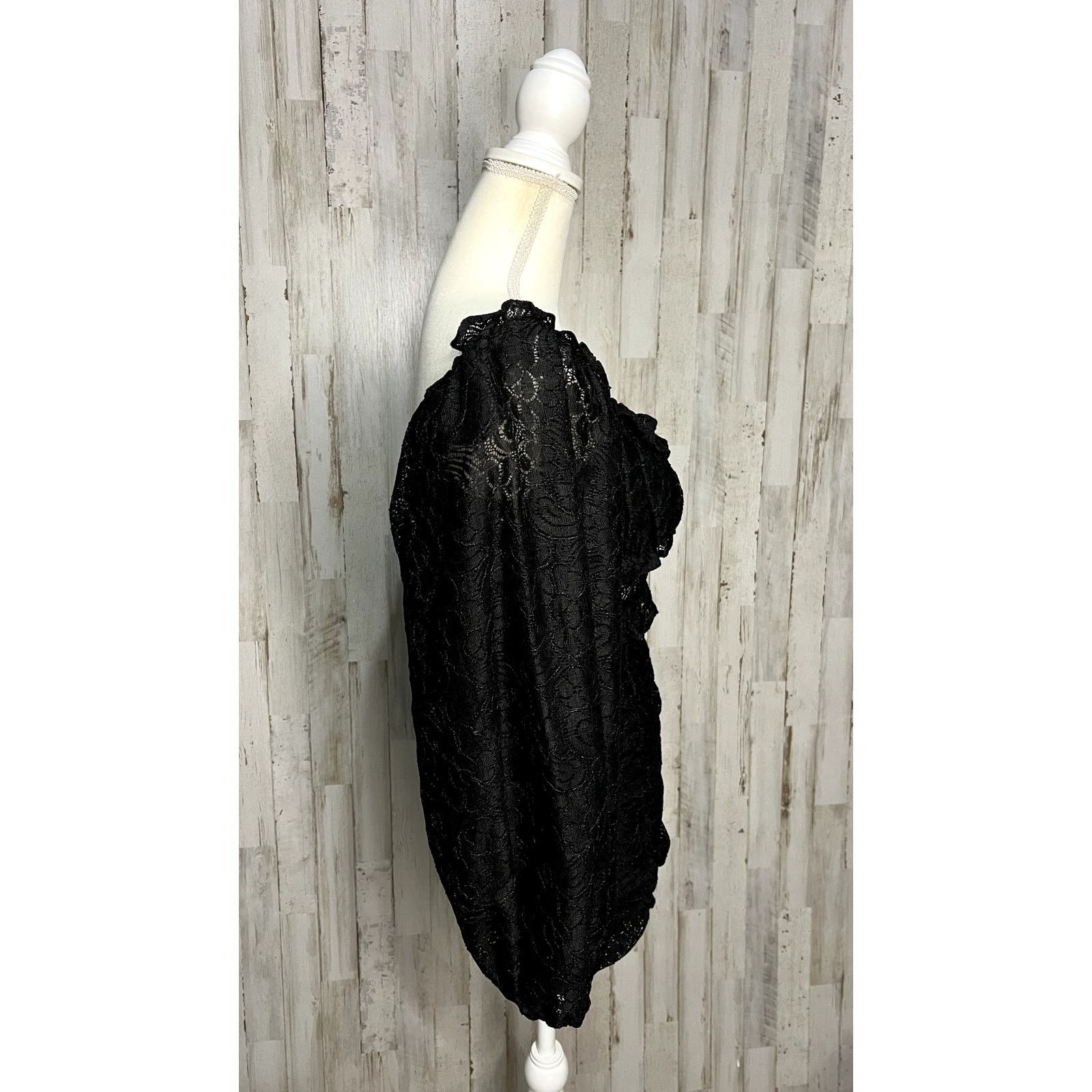 ASTR The Label NWT ASTR the Label Women's Black Lace Mini Dress Size XS Size XS / US 0-2 / IT 36-38 - 6 Thumbnail