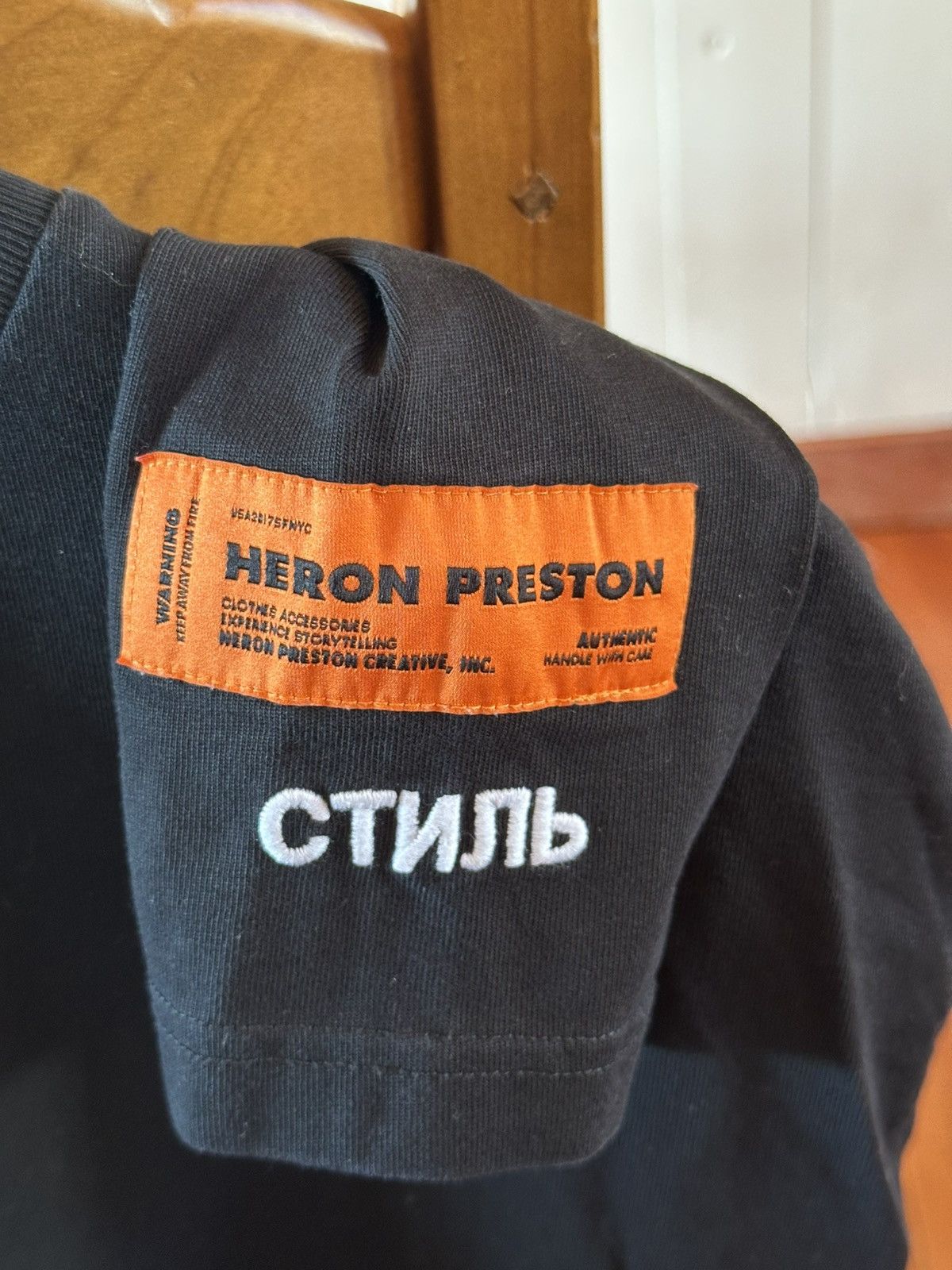 Heron Preston Heron Preston Mock Neck Long Sleeve T-Shirt Size US S / EU 44-46 / 1 - 4 Thumbnail
