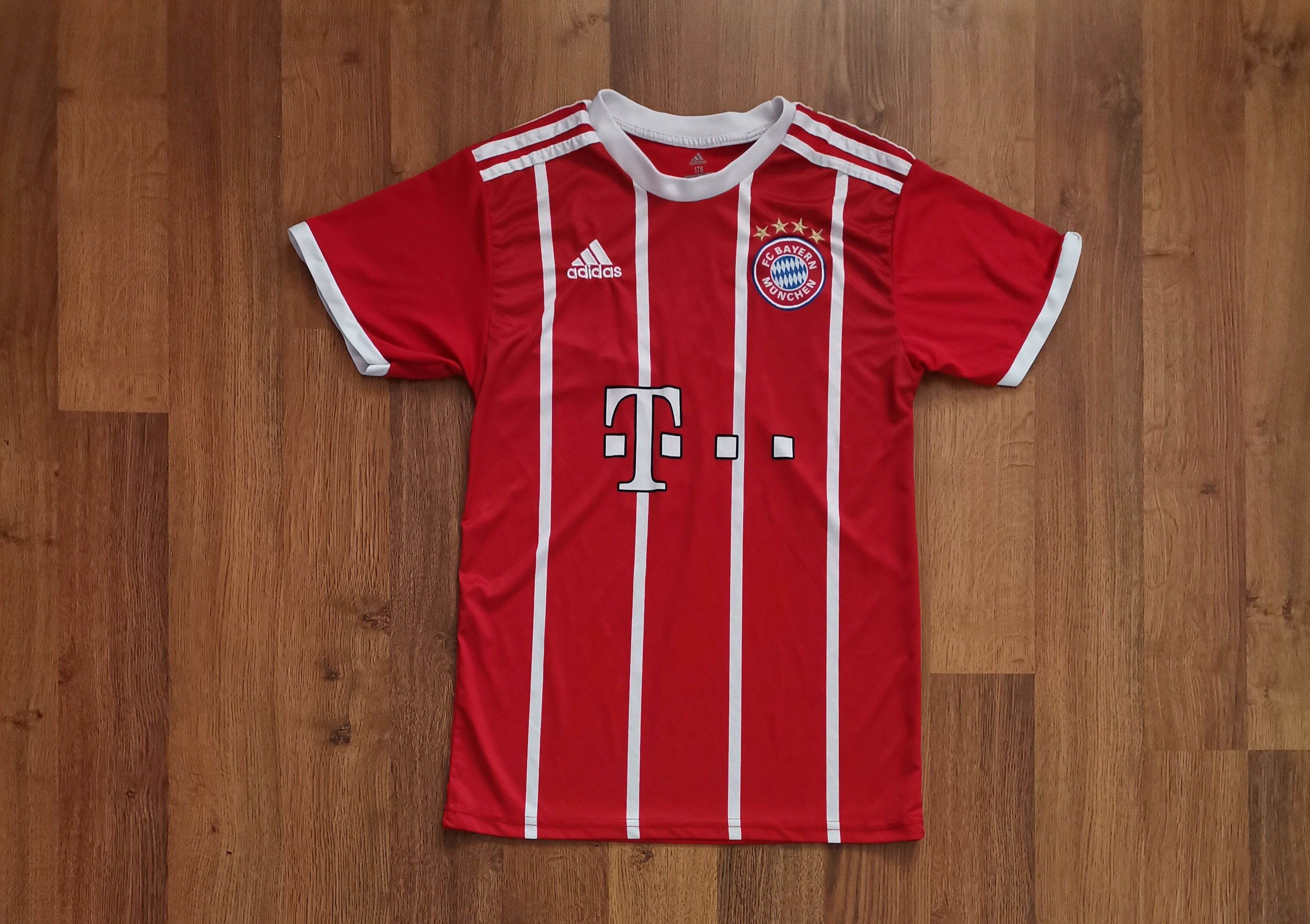 Adidas Adidas Bayern Munchen 11 James Football Jersey Size US XS / EU 42 / 0 - 1 Thumbnail