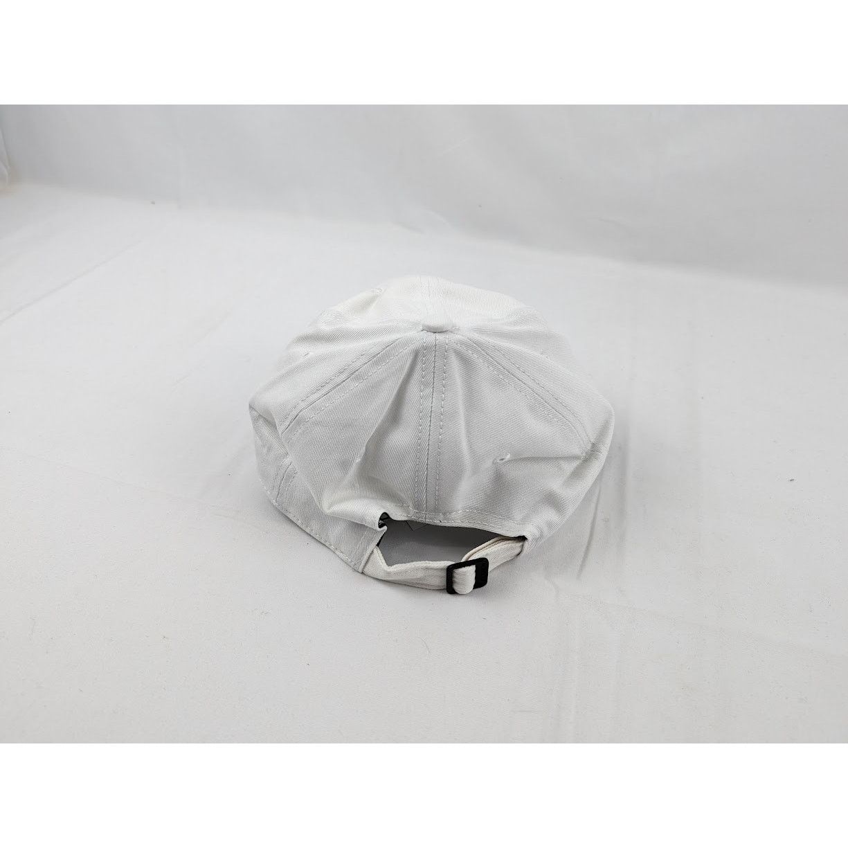JW Anderson o1rshd1 Size: OS Baseball Cap in White Size ONE SIZE - 9 Thumbnail