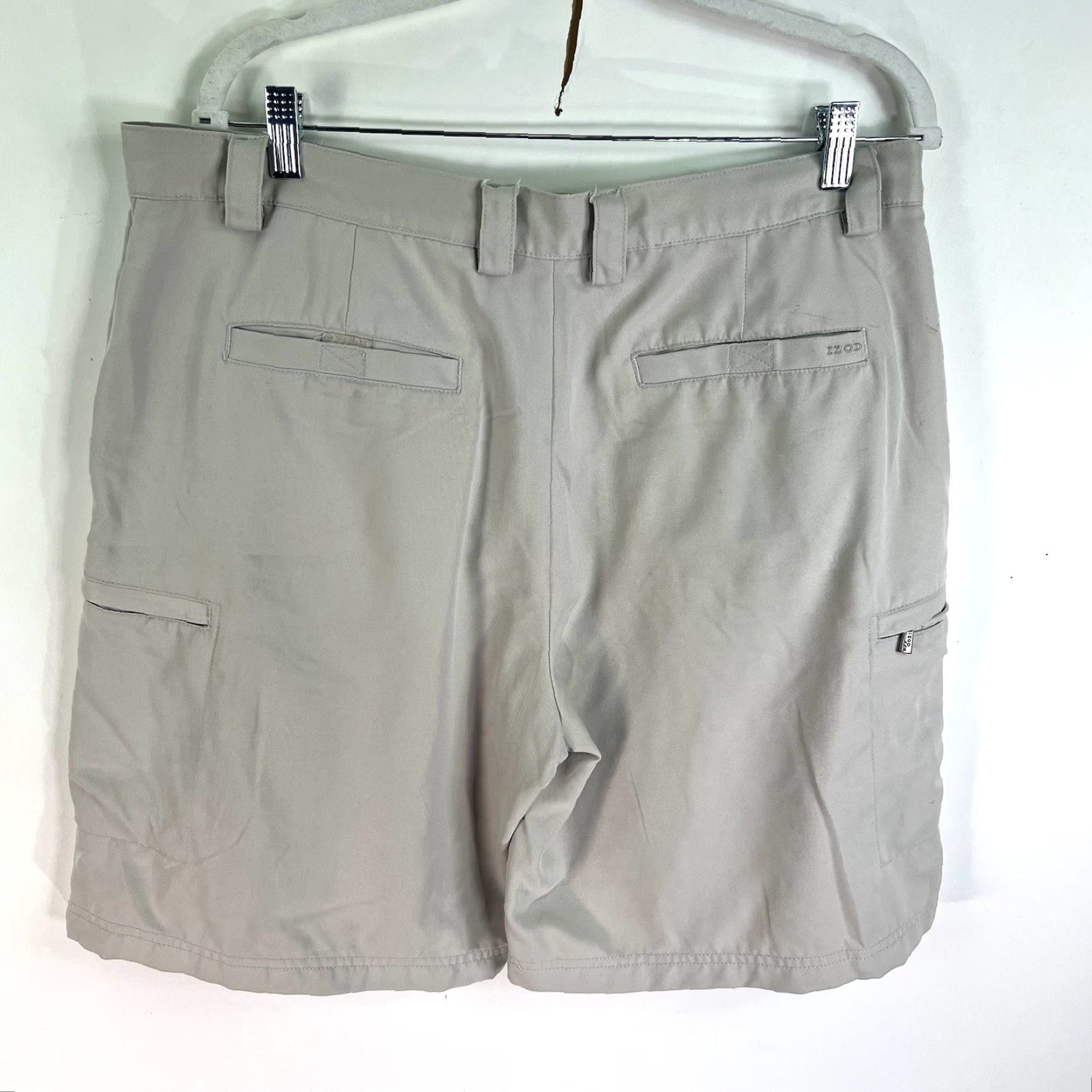 Izod IZOD Cargo Shorts Mens Size 34 Flat Front Stretch 9in Inseam Gray Zip Pockets Stone Pattern Casual Workwear Size US 34 / EU 50 - 3 Thumbnail