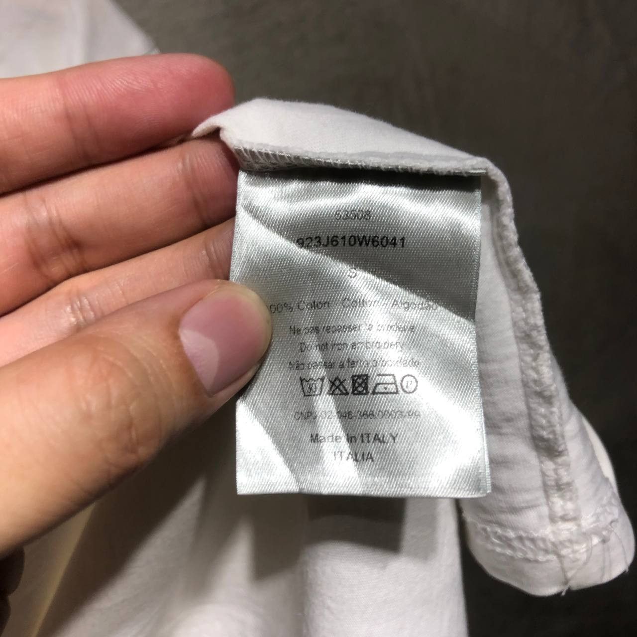 Dior × Kaws Dior X Kaws Bee small embroidered tee Size US M / EU 48-50 / 2 - 8 Thumbnail
