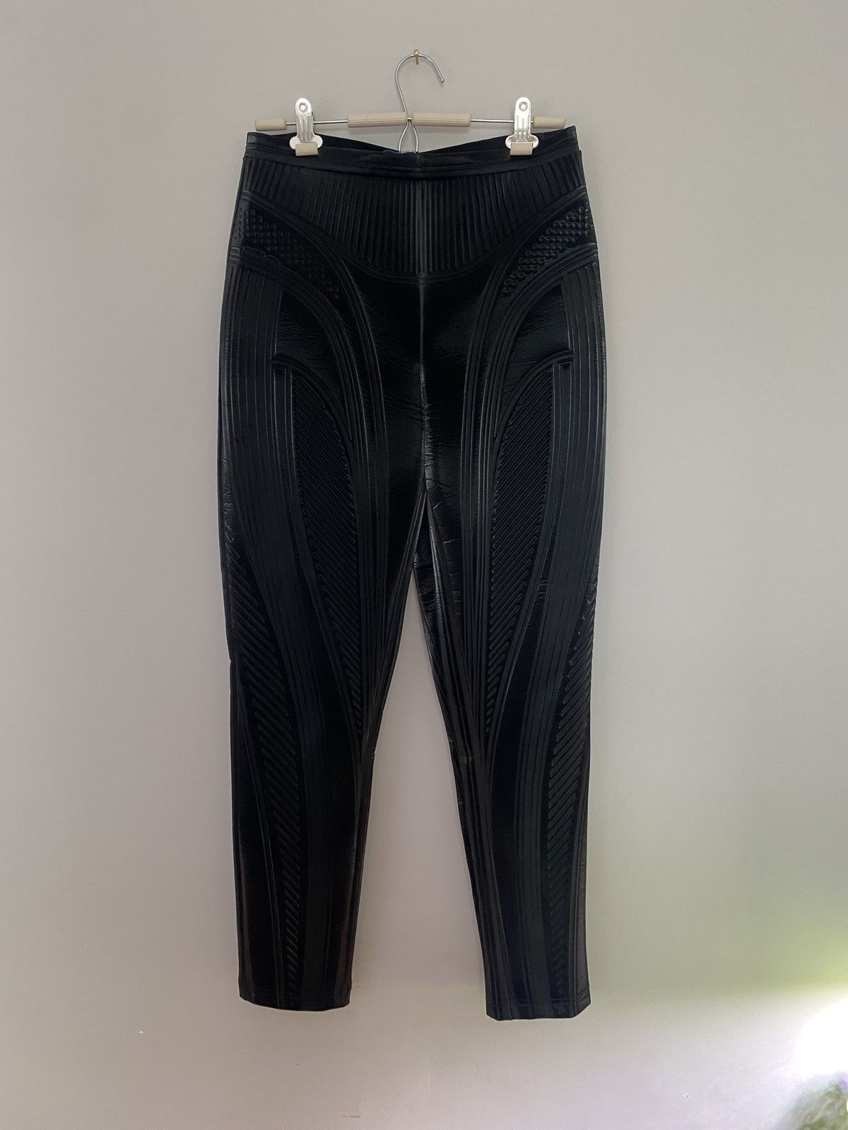 Mugler Mugler Black Embossed Leggings Size 32" / US 10 / IT 46 - 1 Thumbnail
