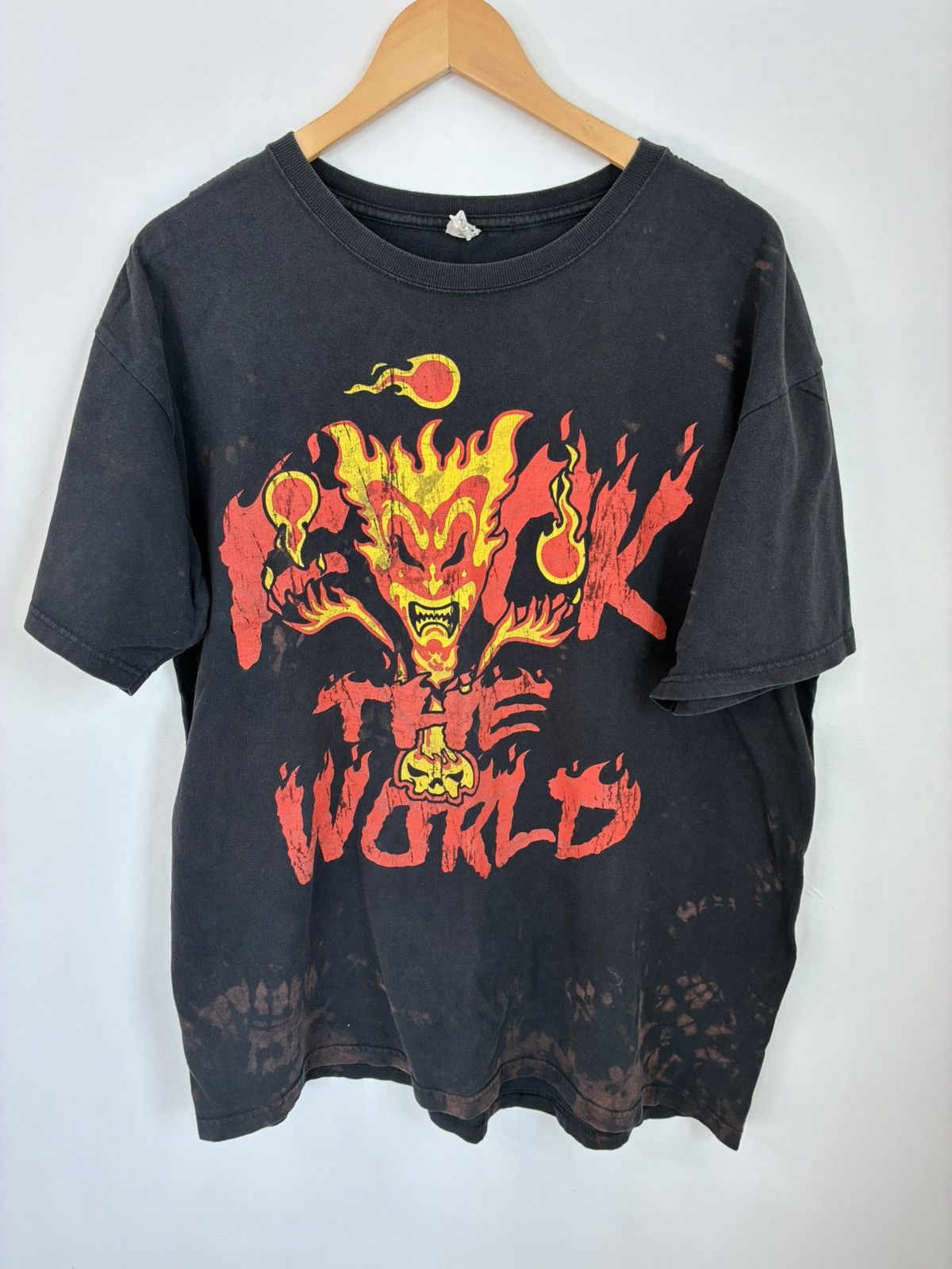 Band Tees FUCK THE WORLD Insane Clown Posse Thrashed Faded Tee Size US XL / EU 56 / 4 - 2 Thumbnail