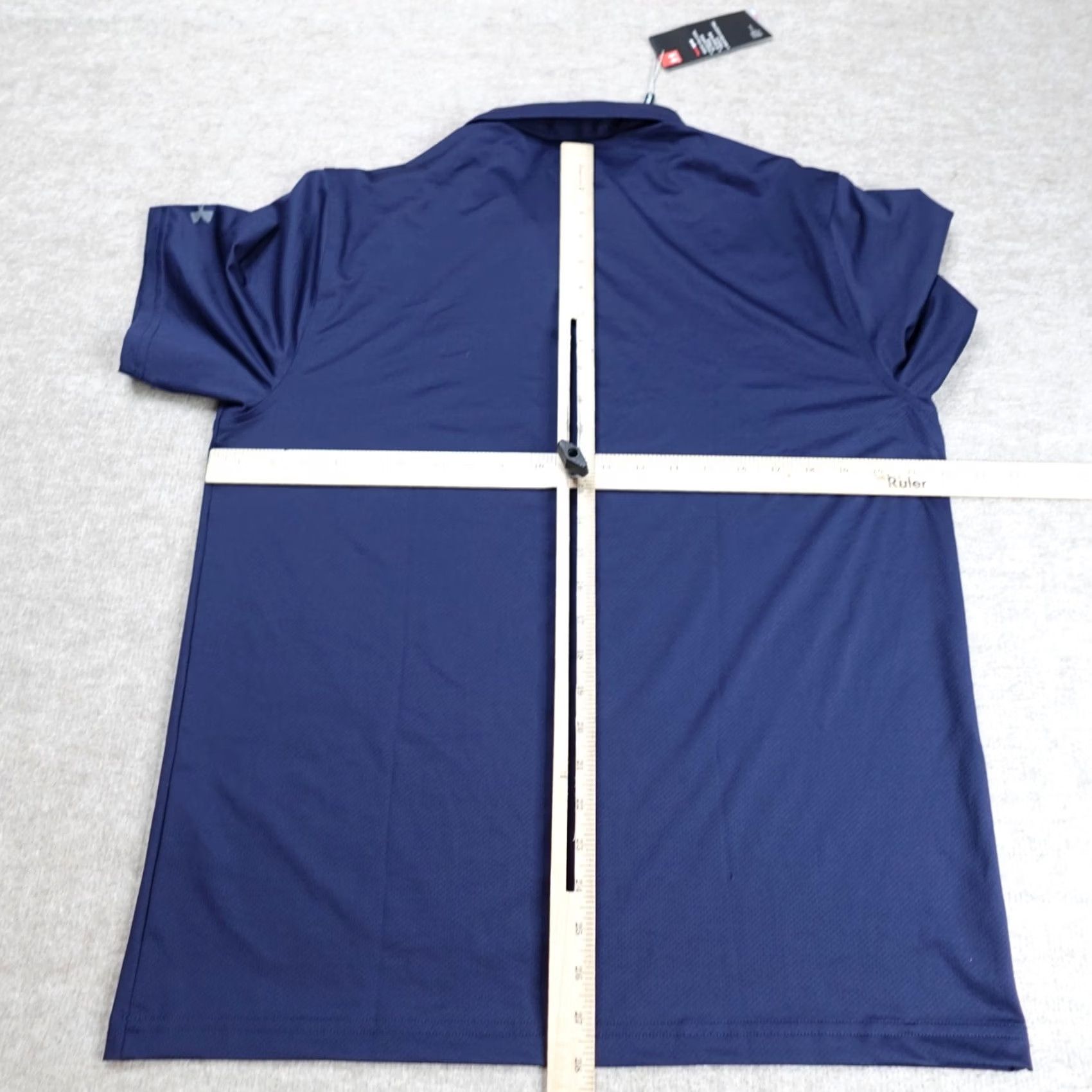 Under Armour PGA Under Armour Polo Shirt L Blue Solid Men Shirts Short Sleeve Collared Button Sports Performance New Size US L / EU 52-54 / 3 - 6 Thumbnail