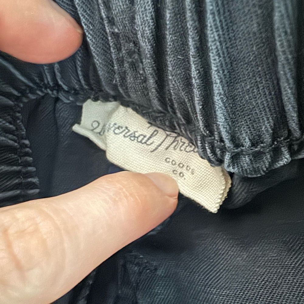 Other Universal Thread Black Paperbag Waist Pants Women’s Size 0 C Size 25" / US 0 / IT 36 - 3 Thumbnail