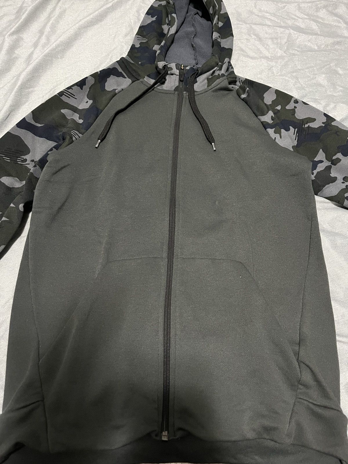 Nike Nike Camo Hoodie Size US S / EU 44-46 / 1 - 1 Thumbnail