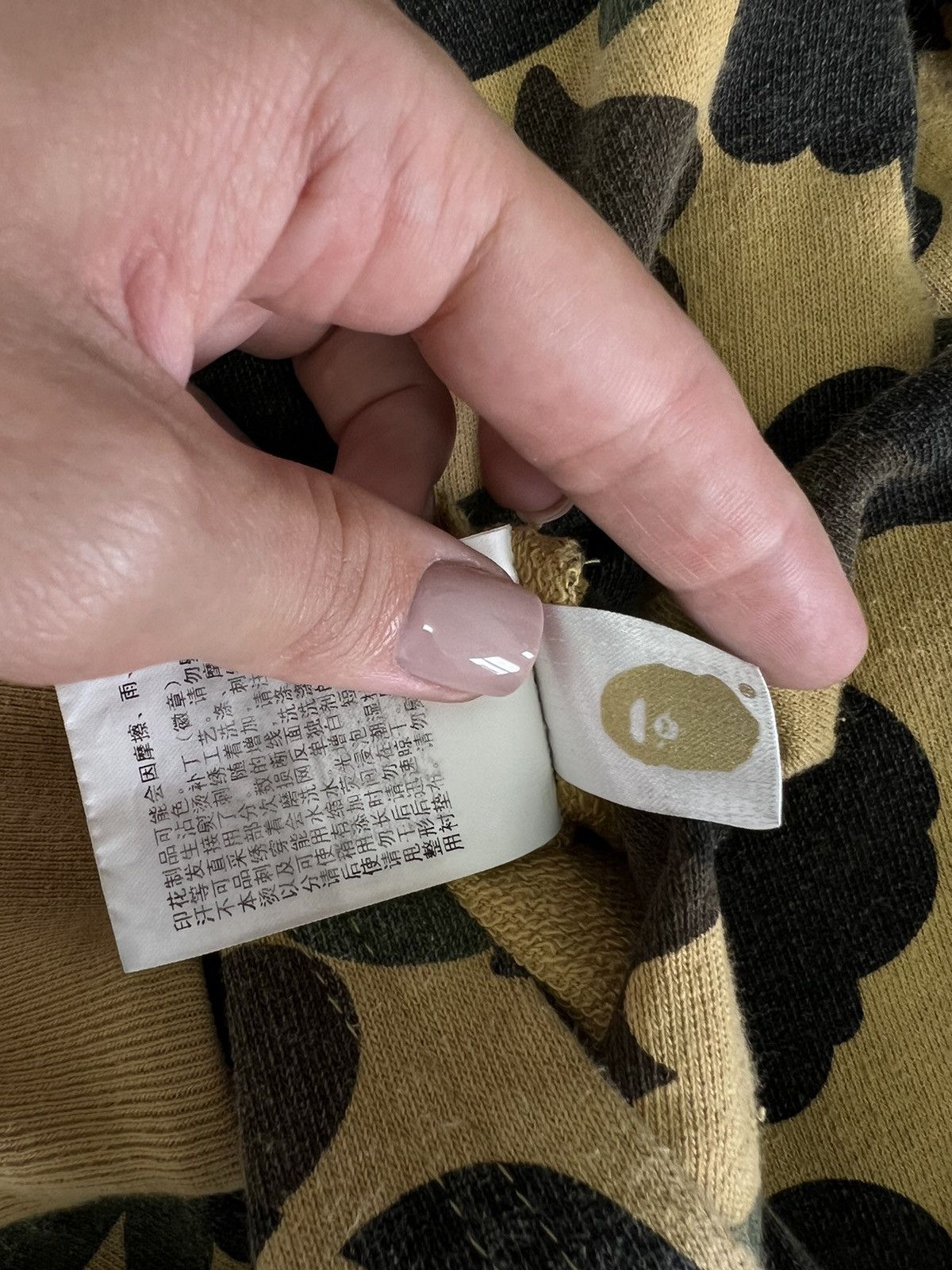 Bape Reversible camouflage with black Bape Shark print hoodie Size US S / EU 44-46 / 1 - 18 Thumbnail
