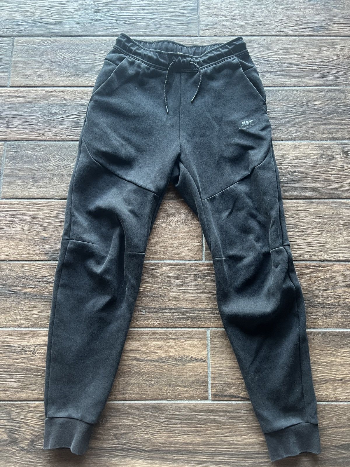Nike Nike Sportswear Tech Fleece joggers Size US 30 / EU 46 - 1 Thumbnail