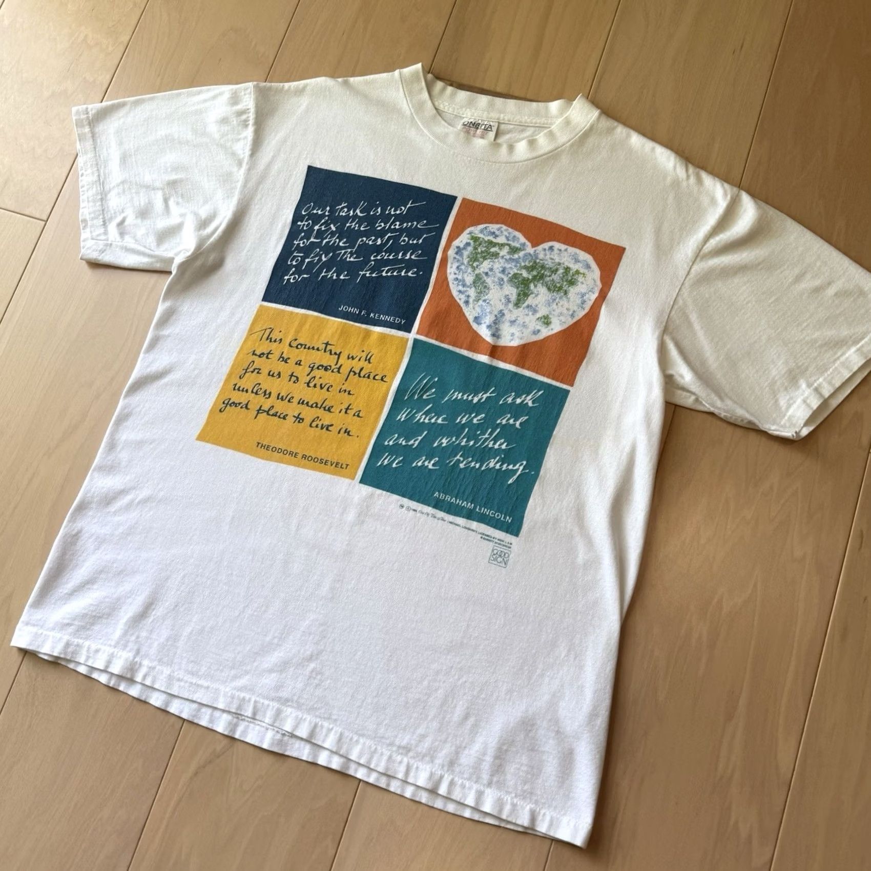 Vintage VINTAGE Earth Shirt Large White 90s Made in USA Peace John F Kennedy MLK Size US L / EU 52-54 / 3 - 7 Thumbnail