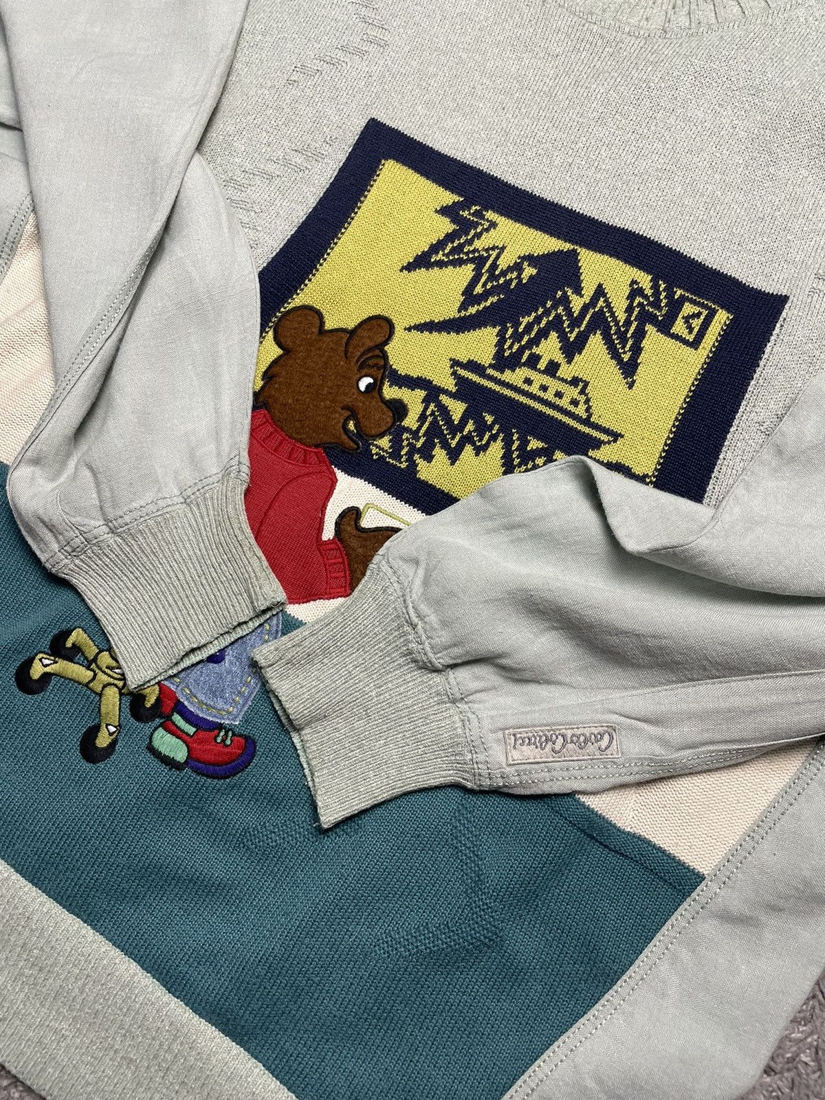 Carlo Colucci × Vintage Vintage Carlo Colucci Bear At The Computer Sweater Size US XL / EU 56 / 4 - 4 Thumbnail