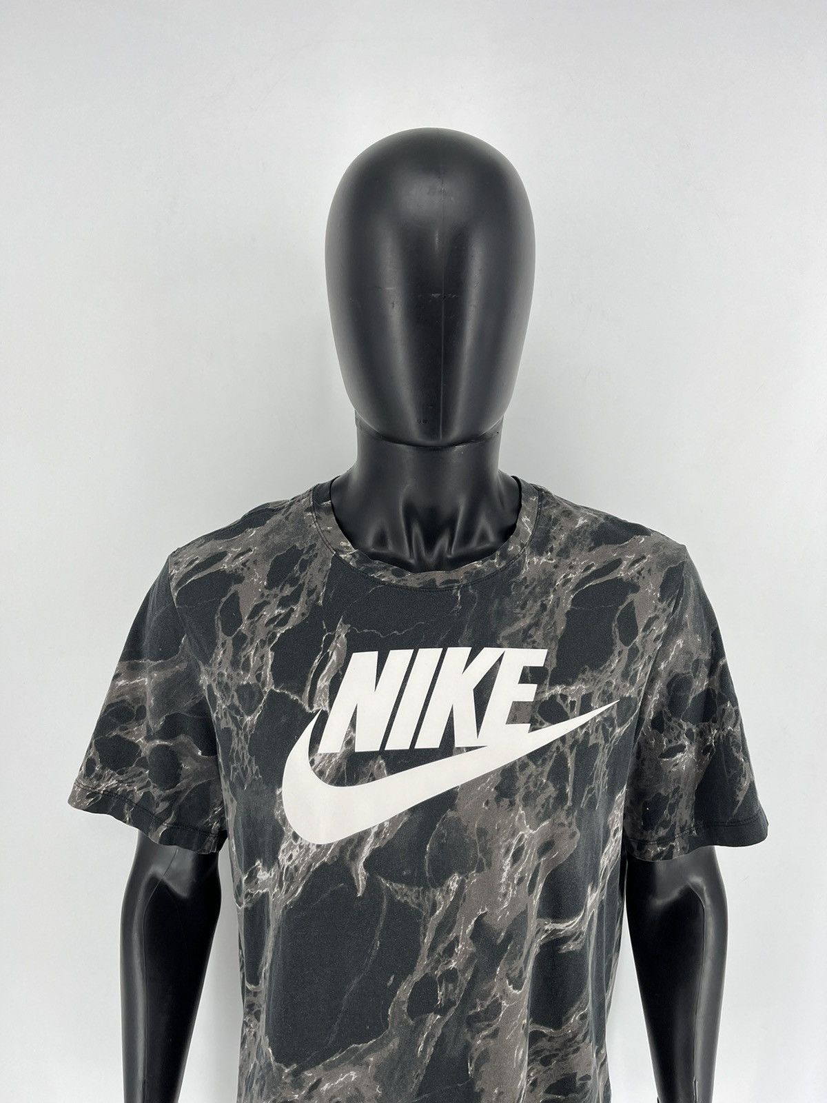 Nike × Vintage Nike Vintage Fire T-Shirt Y2K Nike Big Swoosh Streetwear Size US XL / EU 56 / 4 - 5 Thumbnail