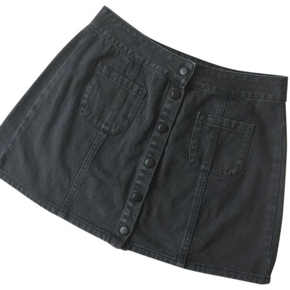 Brandy Melville Brandy Melville Faded Black A-line Denim Mini Skirt Size 25 Size 25" / US 0 / IT 36 - 2 Thumbnail