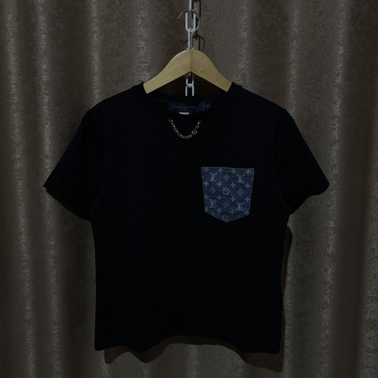 Louis Vuitton Louis Vuitton Monogram Pocket T-Shirt Size M / US 6-8 / IT 42-44 - 1 Thumbnail
