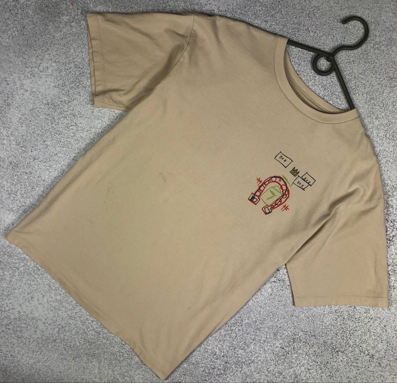 Japanese Brand Jean Michael Basquiat x Uniqlo Art T-Shirt Streerwear Tee Size US M / EU 48-50 / 2 - 1 Thumbnail