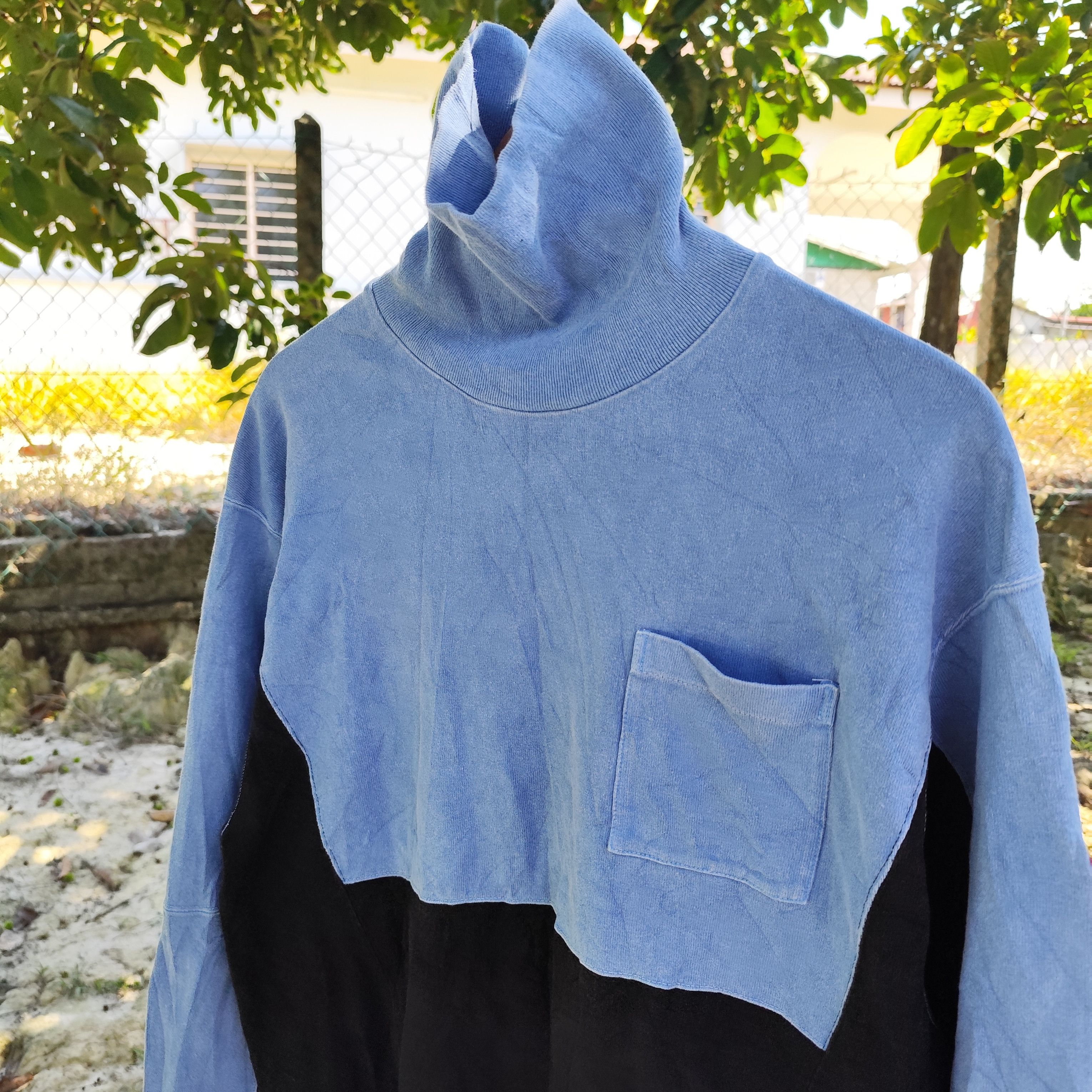 Cav Empt 🇯🇵CAV EMPT OVERDYE TURTLE NECK LONG SLEEVE BLUE/BLACK TEE Size US M / EU 48-50 / 2 - 3 Thumbnail