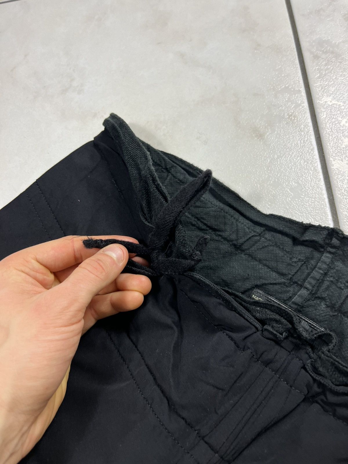 Marithe + Francois Girbaud Marithe + Francois Girbaud nylon y2k cargo pocket zip pants Size 27" / US 4 / IT 40 - 8 Thumbnail