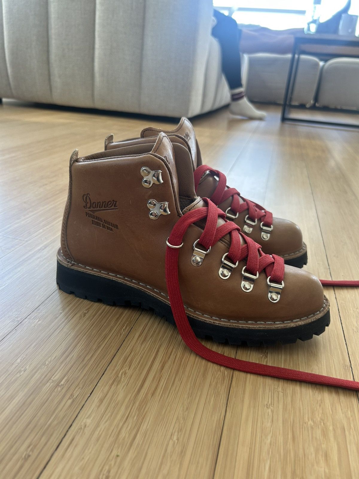 Danner W’s Danner Mountain Light Cascade Boots Size US 8.5 / IT 38.5 - 6 Thumbnail