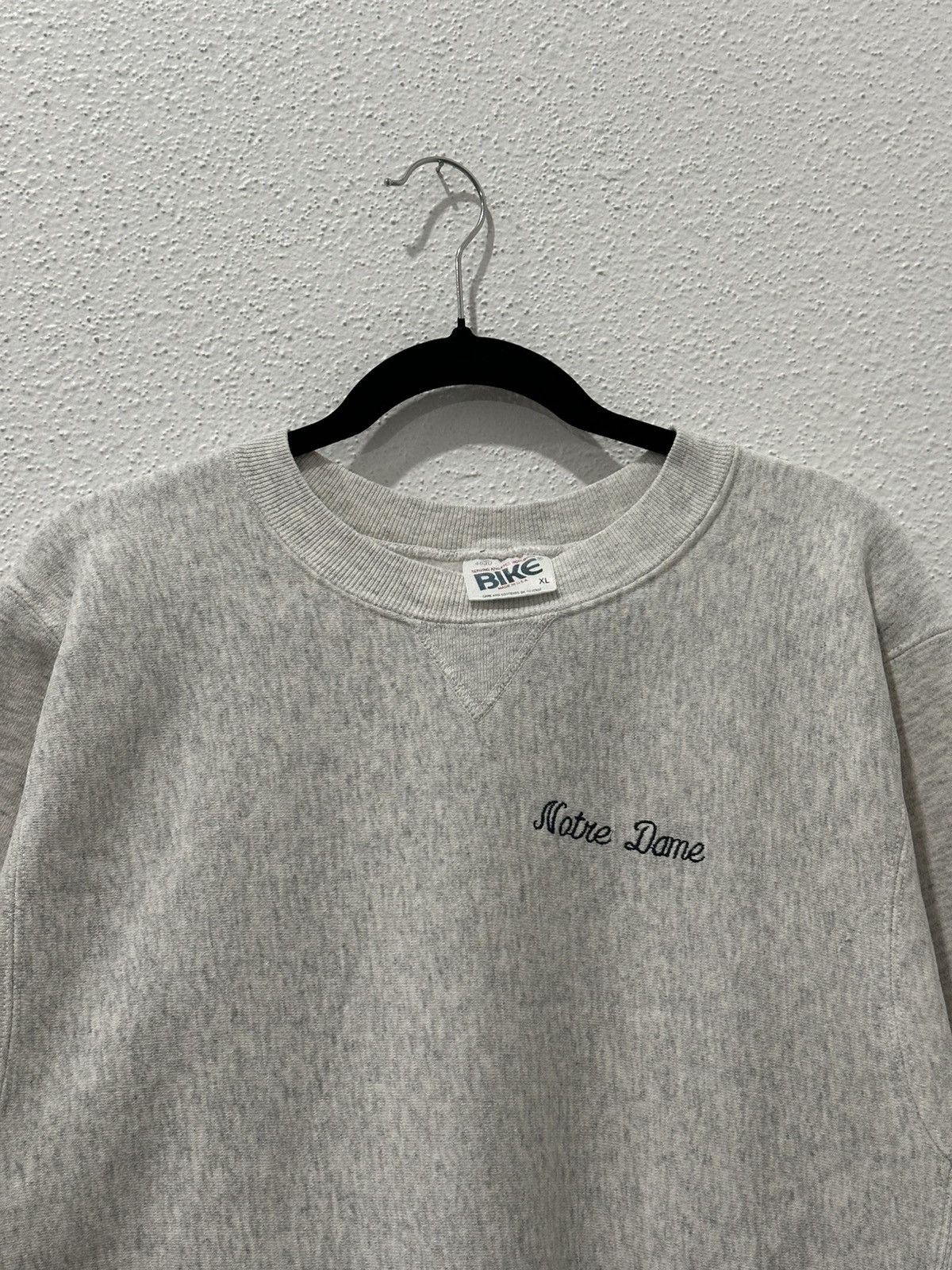 BKE Vintage 80s Notre Dame Cursive Embroidered Heavyweight XL Size US XL / EU 56 / 4 - 4 Thumbnail