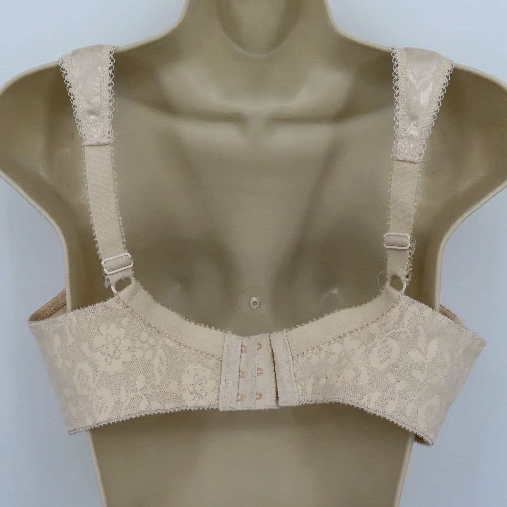Vintage Underscore Bra 38B Full Coverage Wireless T-Shirt Beige Cream Comfort Strap 4185 Womens Menus? Size ONE SIZE - 7 Thumbnail