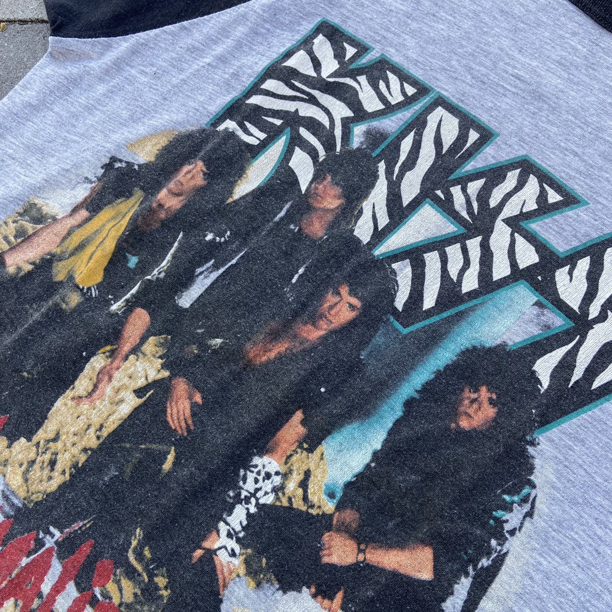 KISS × Vintage 📌 Vintage 1984 KISS Animalize Tour T-Shirt Size US L / EU 52-54 / 3 - 6 Thumbnail