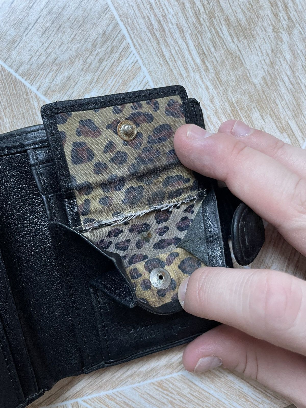 Dolce & Gabbana Hype Vintage Luxury Dolce Gabbana Leather Wallet Black Italy Size ONE SIZE - 9 Thumbnail