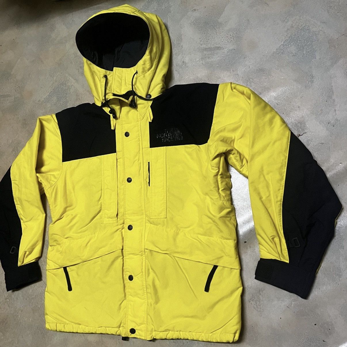 The North Face The North Face Goretex Windbreaker Light Jacket Size US L / EU 52-54 / 3 - 3 Thumbnail