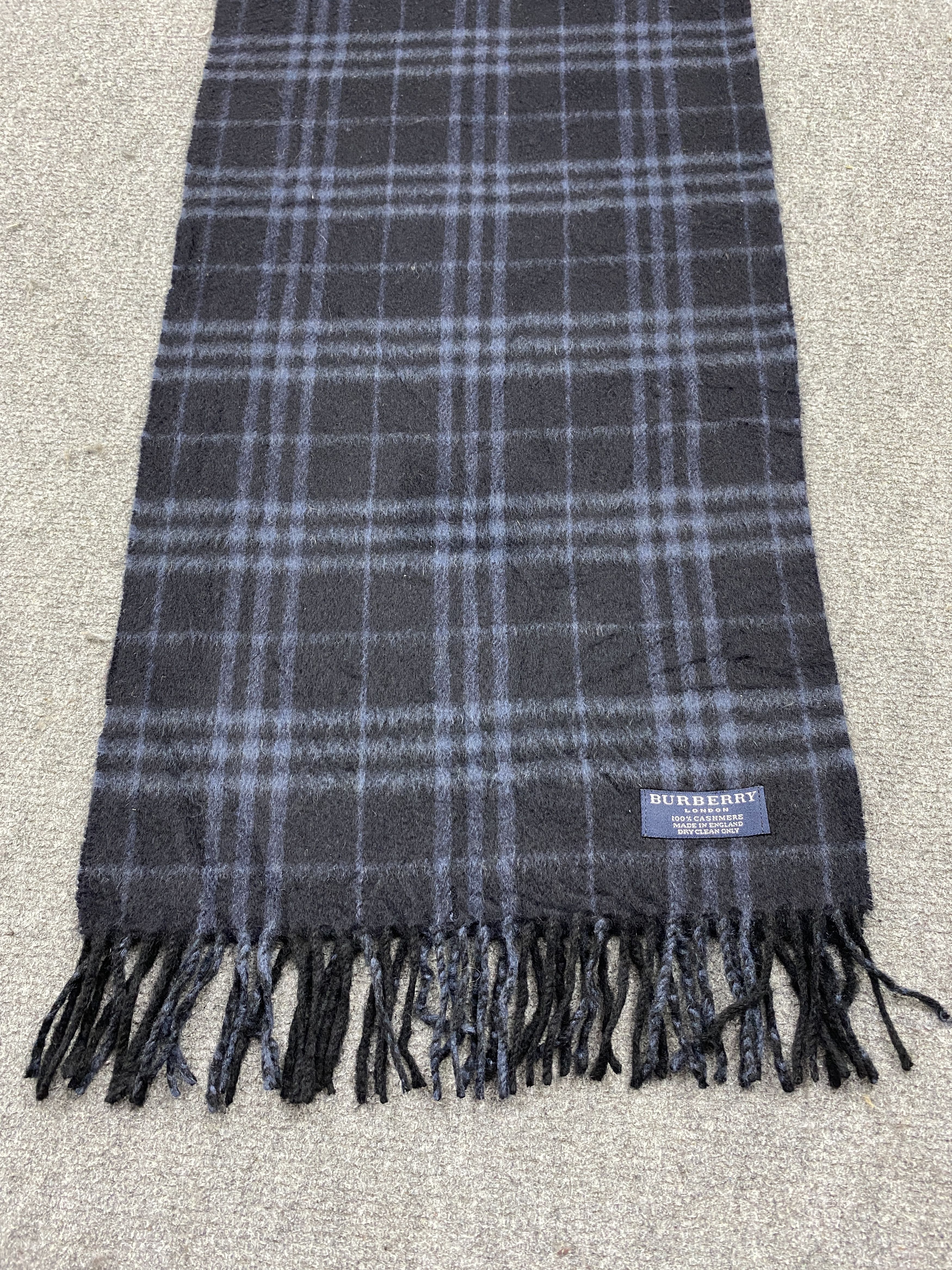 Burberry Burberry Cashmere Scarf / Muffler / Neckwear SC0186 Size ONE SIZE - 4 Thumbnail