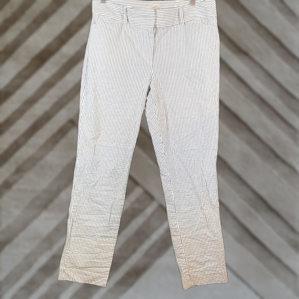 Loft LOFT Womens Pants White Gray Striped Seersucker Cropped Ankle Cotton Blend 8 Size 24" / US 00 / IT 34 - 1 Thumbnail
