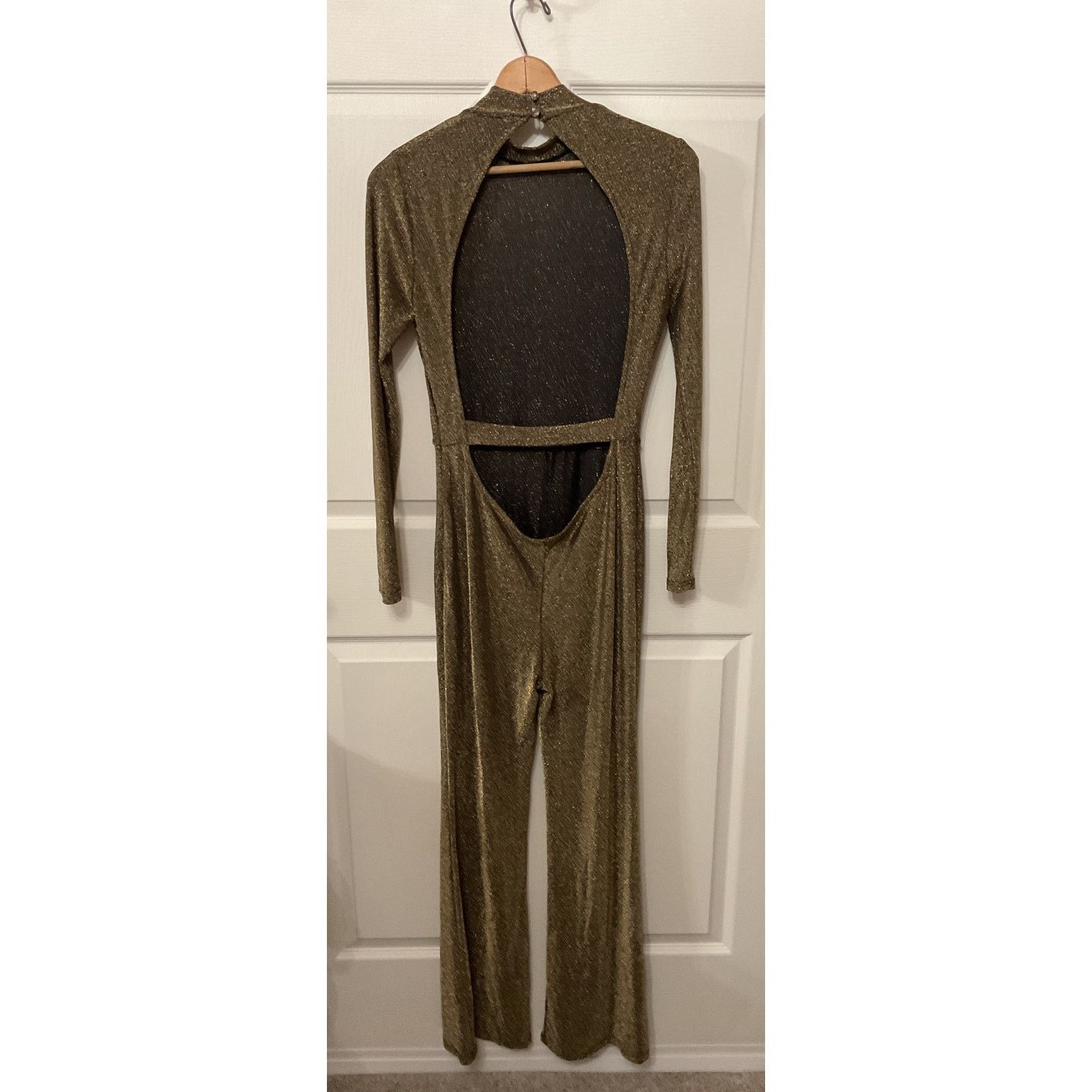 superdown Revolve Superdown Metallic Nissa Open Back Jumpsuit, M Size 28" / US 6 / IT 42 - 7 Thumbnail