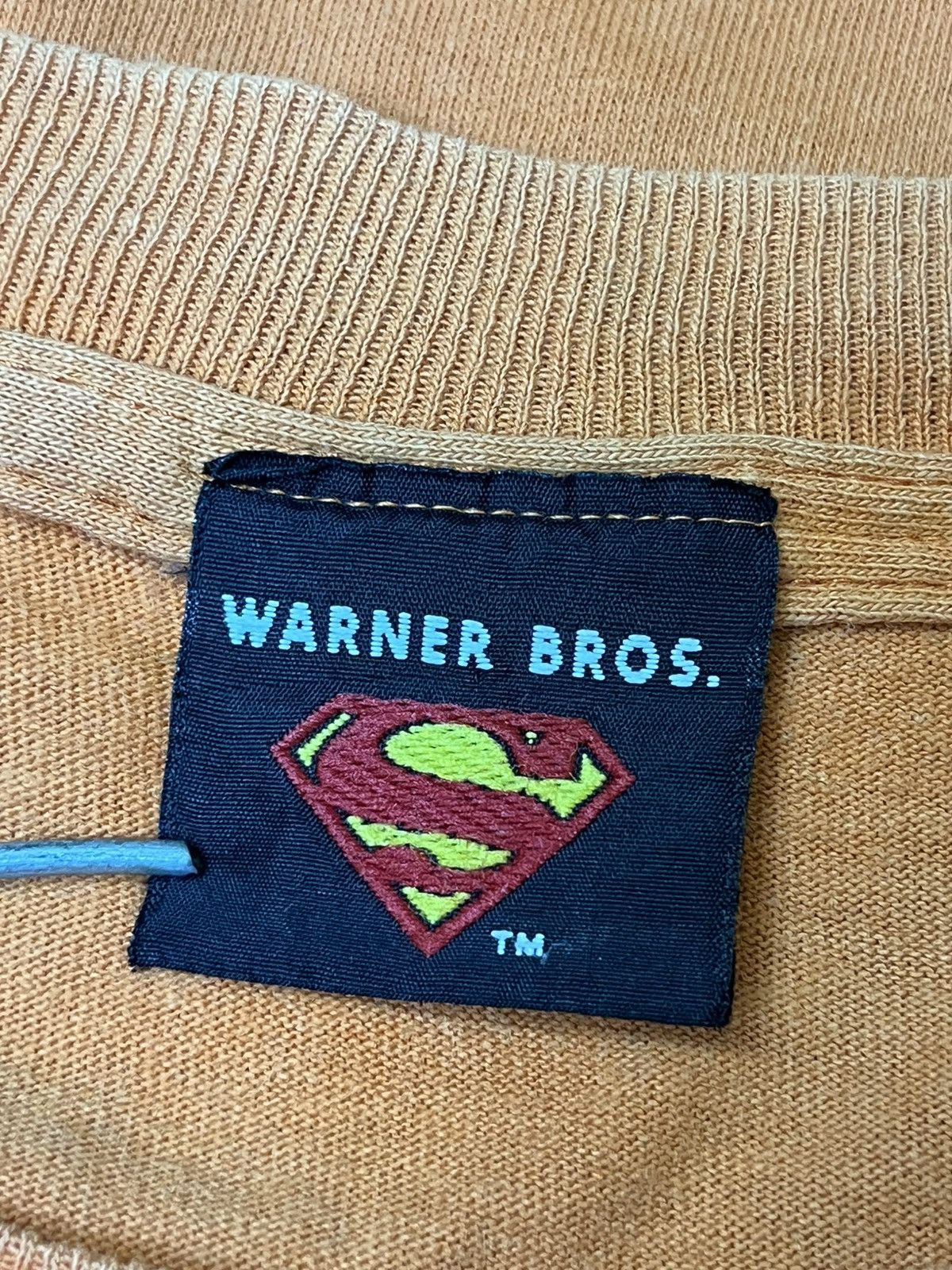 DC Comics DISTRESED🔥VINTAGE 90s SUPERMAN ICONIC LOGO 1997 TEE SHIRT Size US M / EU 48-50 / 2 - 11 Thumbnail