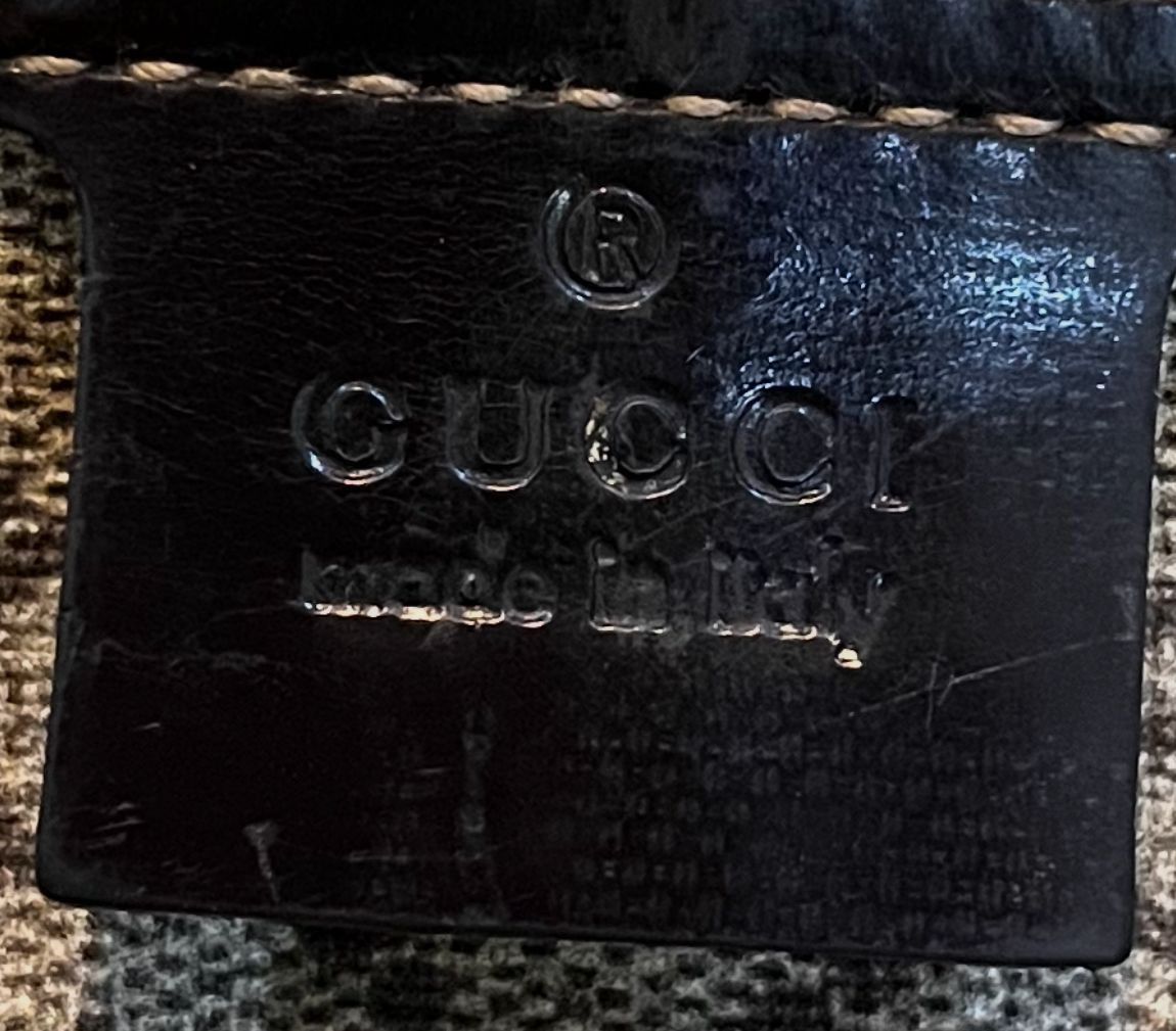 Gucci Authentic Gucci Beige Ebony Heart Tattoo GG Supreme Small Size ONE SIZE - 16 Thumbnail