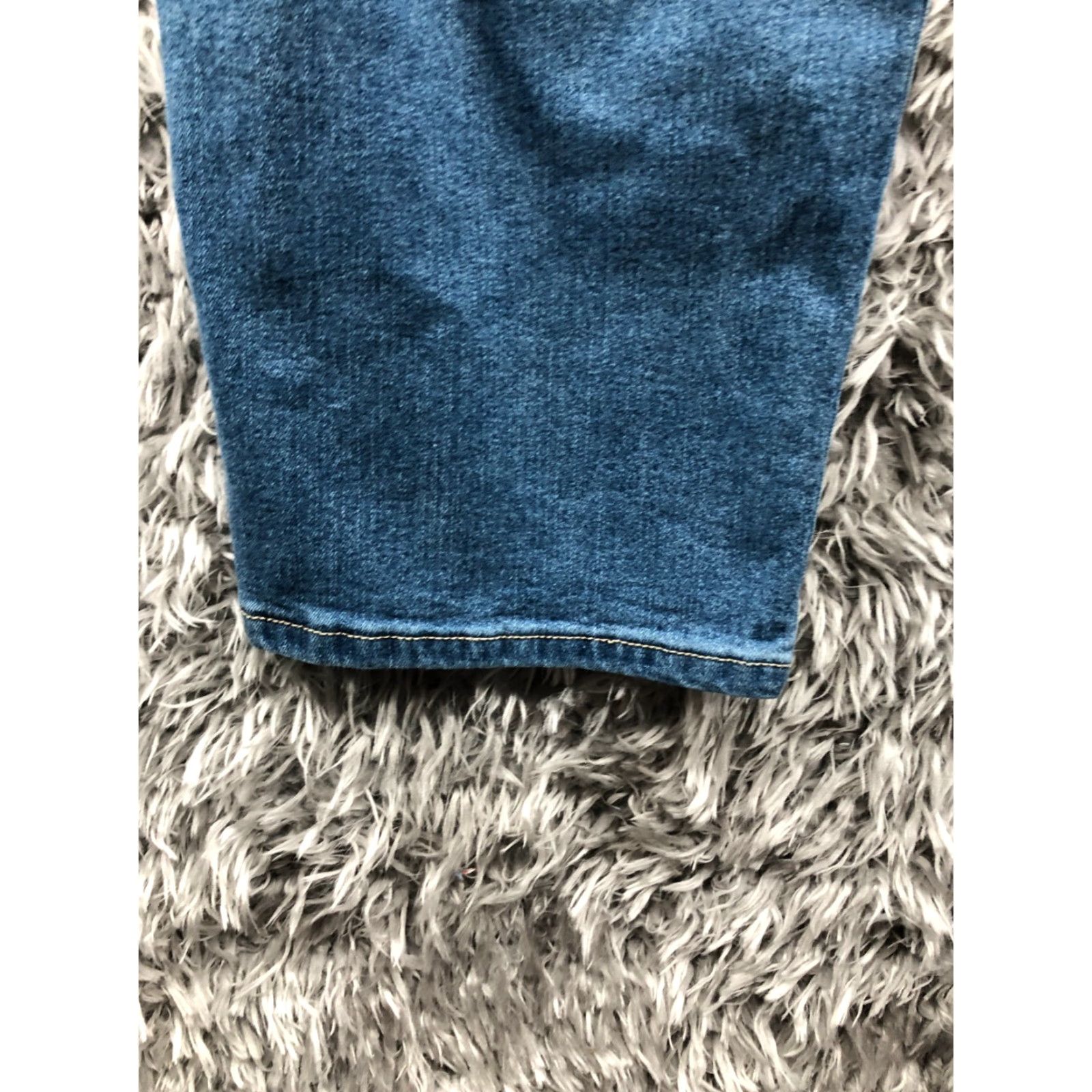 Vintage No Boundaries Jeans High Rise Mom Jeans Size 21 Juniors Medium Wash Blue Denim Women Adult Regular 5-Pocket Distressed? No—but no. Size 42" / US 20 - 7 Thumbnail