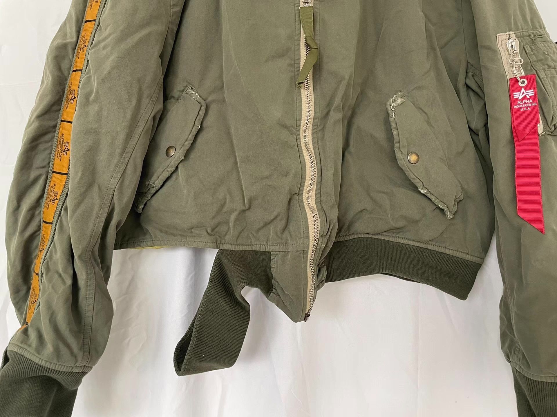 Alpha Industries Green er Jacket Size M Size US M / EU 48-50 / 2 - 3 Thumbnail