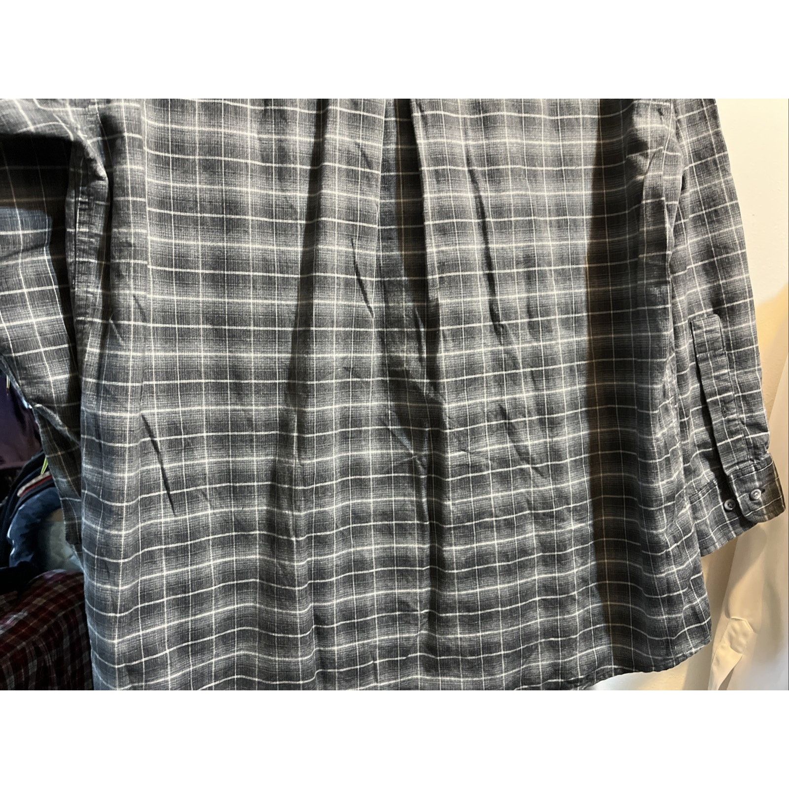 Other TGI Fridays Button Up Shirt Men’s 16 32/33 Gray Plaid Cotton Size US L / EU 52-54 / 3 - 10 Thumbnail