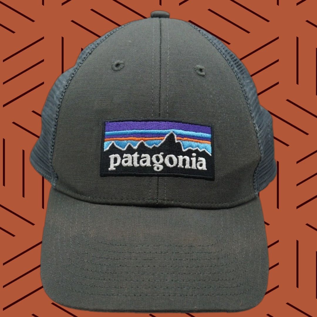 Patagonia Patagonia P-6 Logo LoPro Trucker Hat Navy Blue - Unisex Adults One Size Blue Hat Size ONE SIZE - 1 Thumbnail