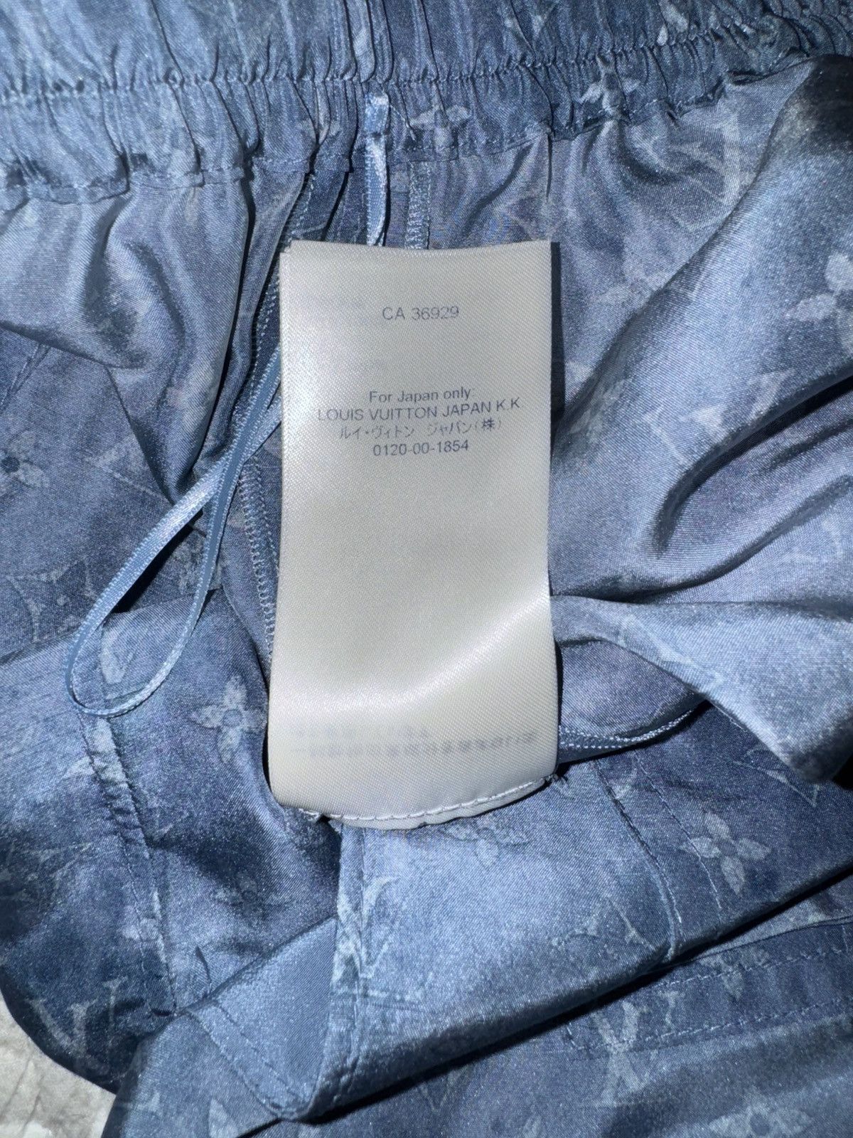 Louis Vuitton Louis Vuitton SS21 Washed Silk Monogram, IT38 Size 26" / US 2 / IT 38 - 19 Thumbnail